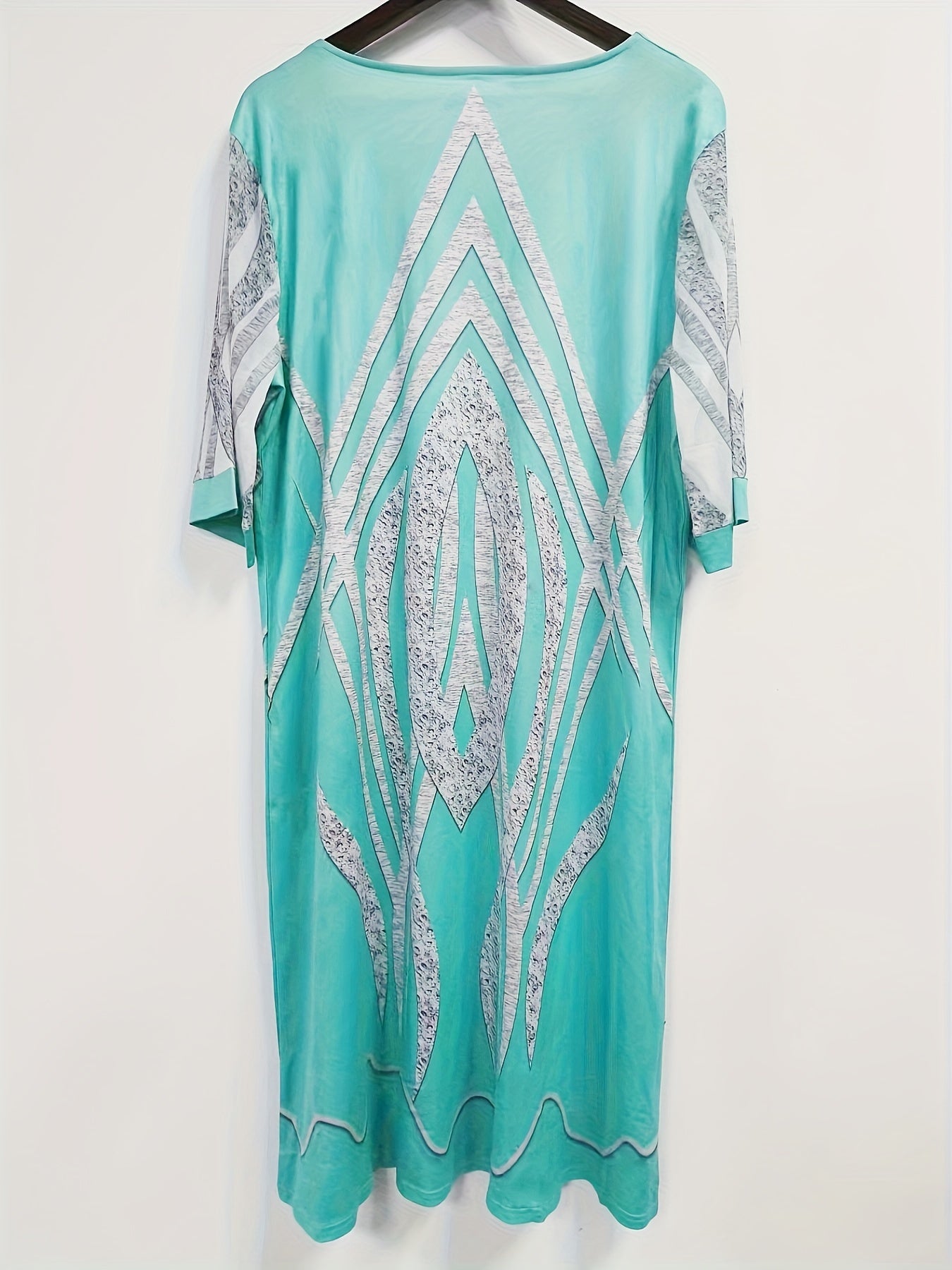 Plus Size, Women's Plus-size Bohemian Style Elegant Short-sleeved V-neck Button- Dress, Mid-length H-line Silhouette, Machine Washable, Suitable for Casual Outings In Spring, Summer And Autumn, Casual And Stylish Dress (2D Flat Printing)., 2D Flat