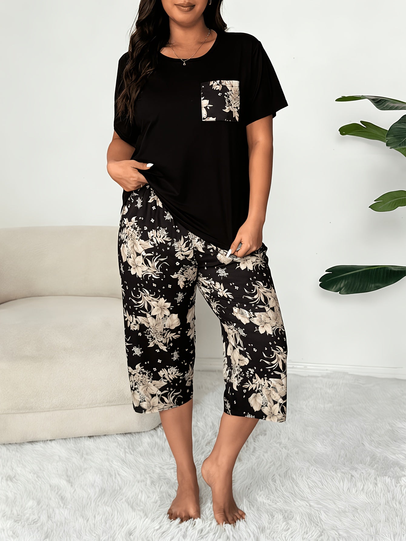 6pcs Plus-size Women's Short-sleeved Seven-inch Pants Pajama Set, Summer New Style, Floral, Butterfly, Heart Pattern - Suitable for Home Wear As An Outerwear Plus-size Outfit