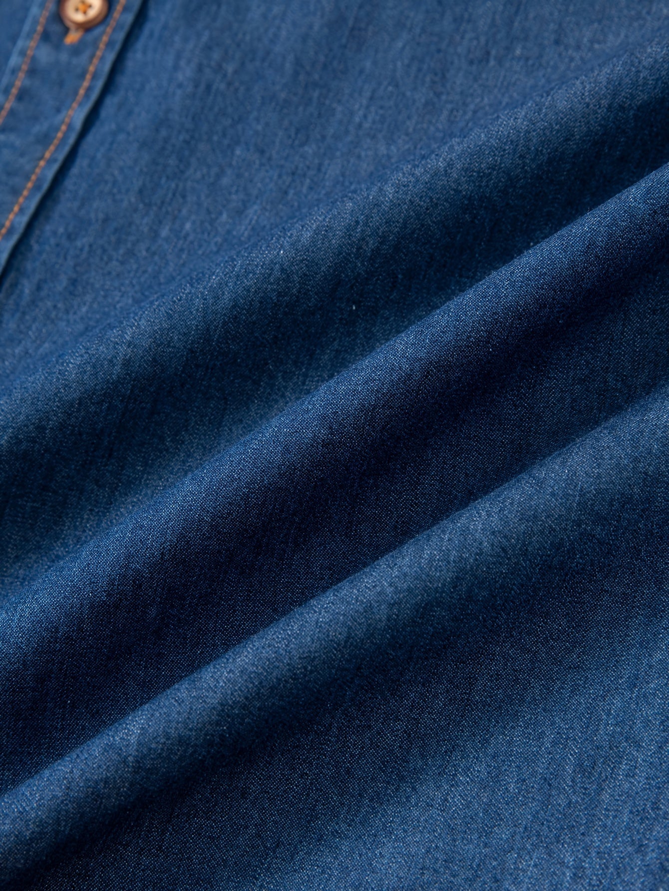 A Stylish Men's Casual Shirt With Long Sleeves And A Jacket, A New Spring And Autumn Men's Top With A Solid Color Pocket Design And A Lapel Collar.