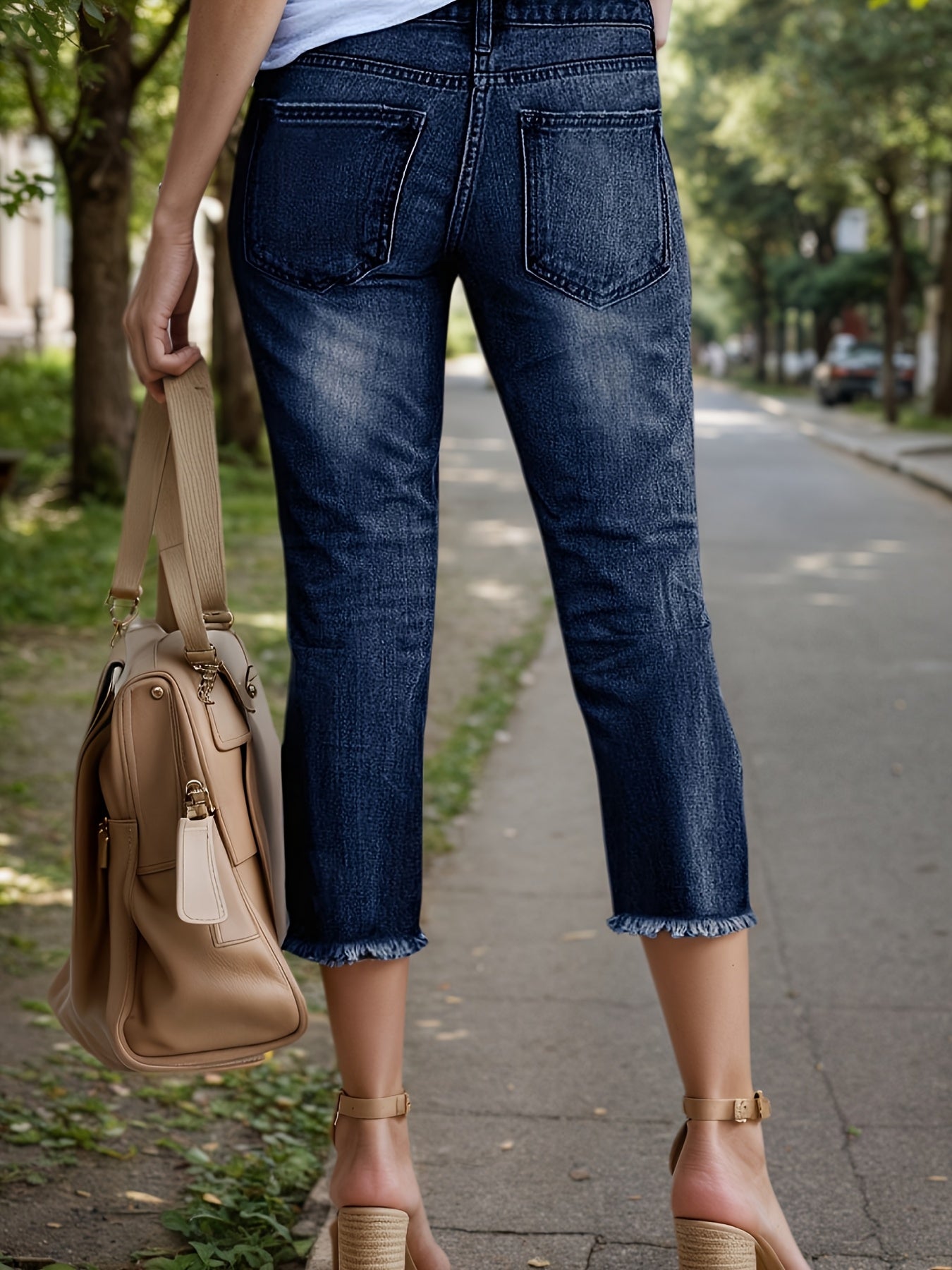 2025 New Women's Casual Stretch 9-Minute Jeans, Water Washed Edge Small Leg Jeans, Fashionable And Versatile