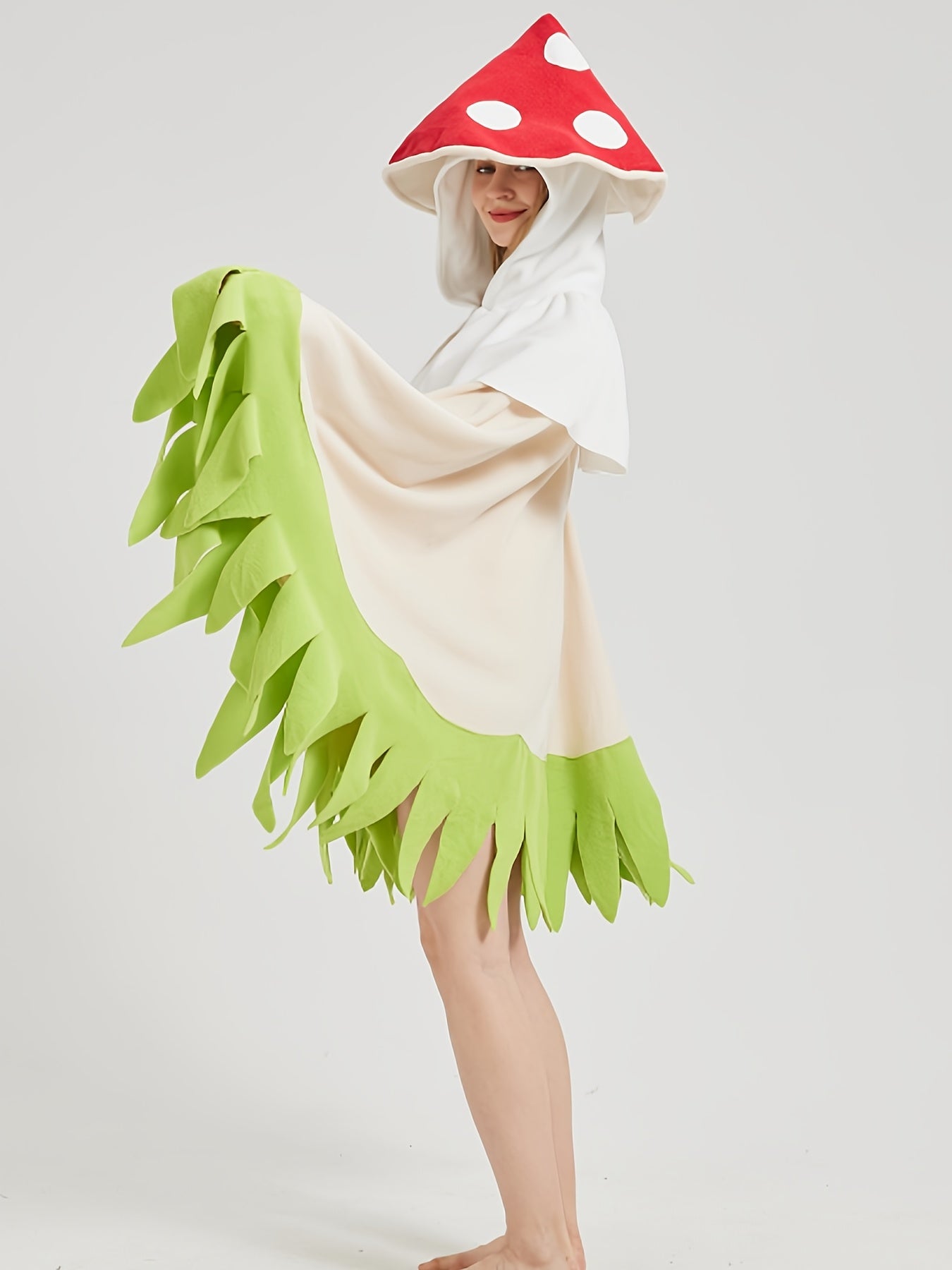 A Grass Edged Red Mushroom Cape Suitable for Both Men and Women, Cosplay Costume Party, Halloween Music Festival Costume