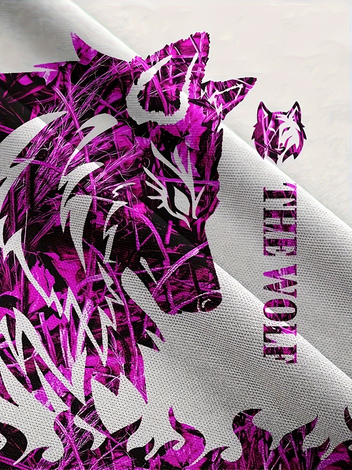 Summer Men's wolf pattern casual round neck short-sleeved T-shirt and shorts 2pcs set, suitable for outdoor activities