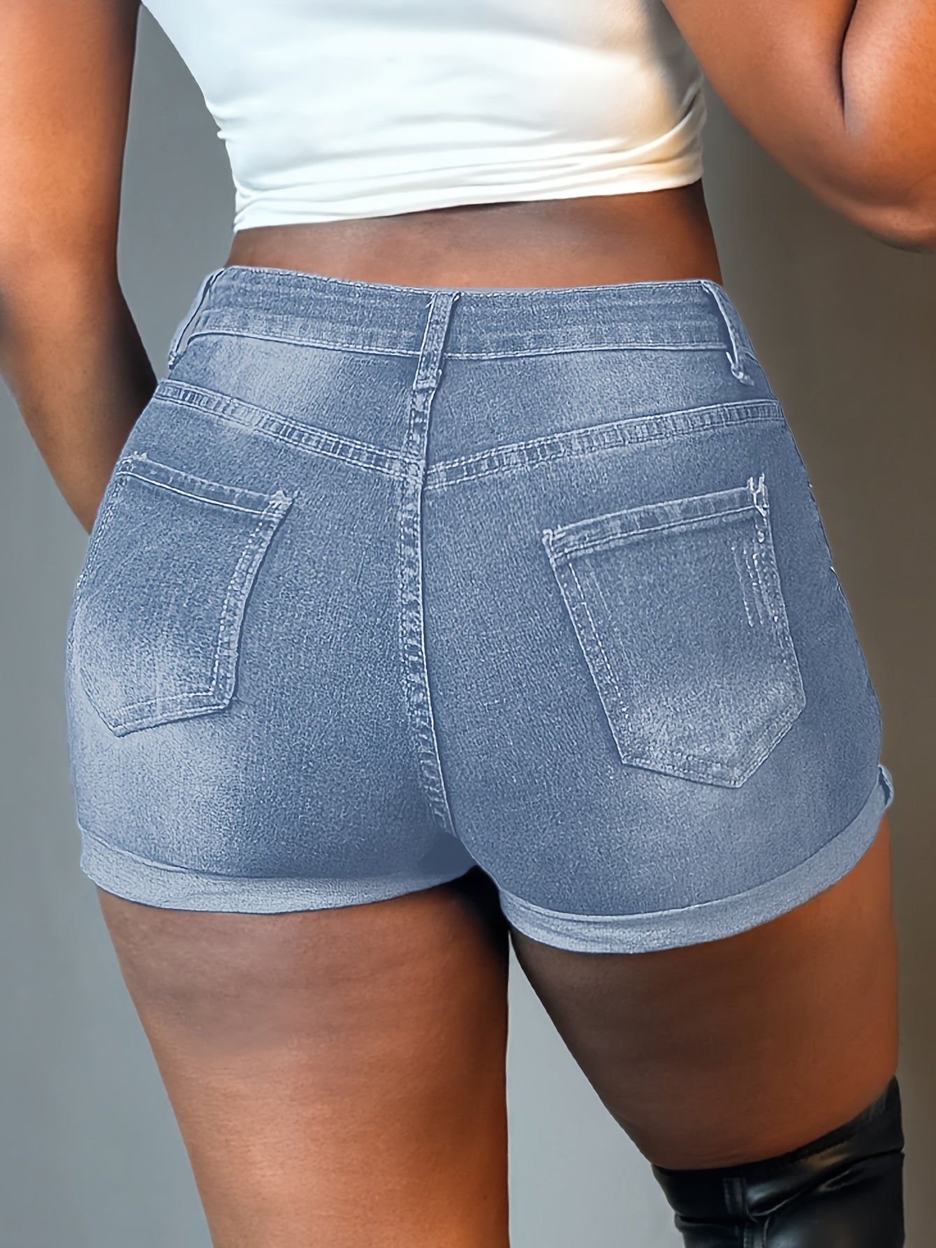 Women's High-Stretch Ripped Denim Shorts - Summer Casual Straight Leg Shorts with Practical Pockets, Machine Washable & Distressed Details for Everyday Comfort