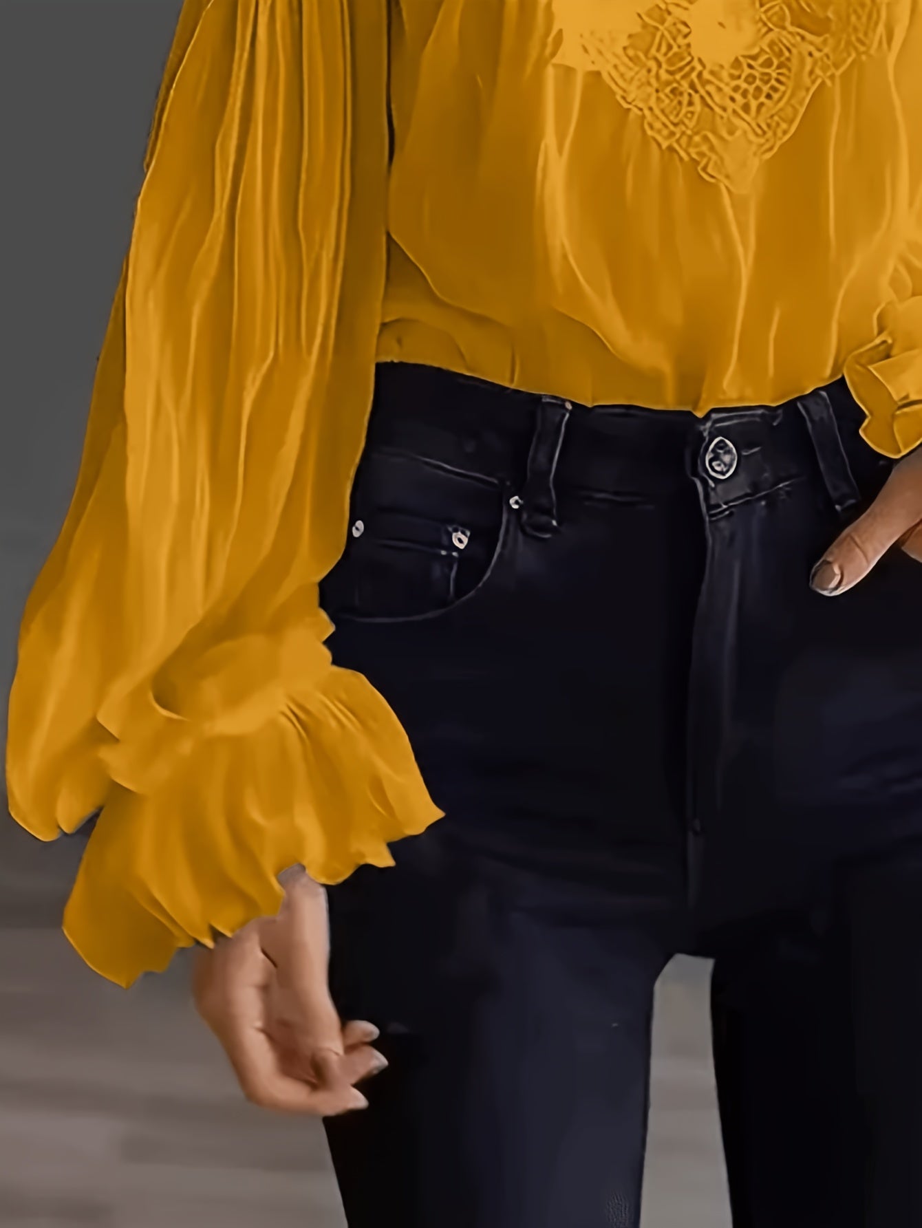 Plus Size, Spring and Summer Women's Bubble Sleeve Lace Splicing Shirt, Comfortable Fabric, Machine Washable