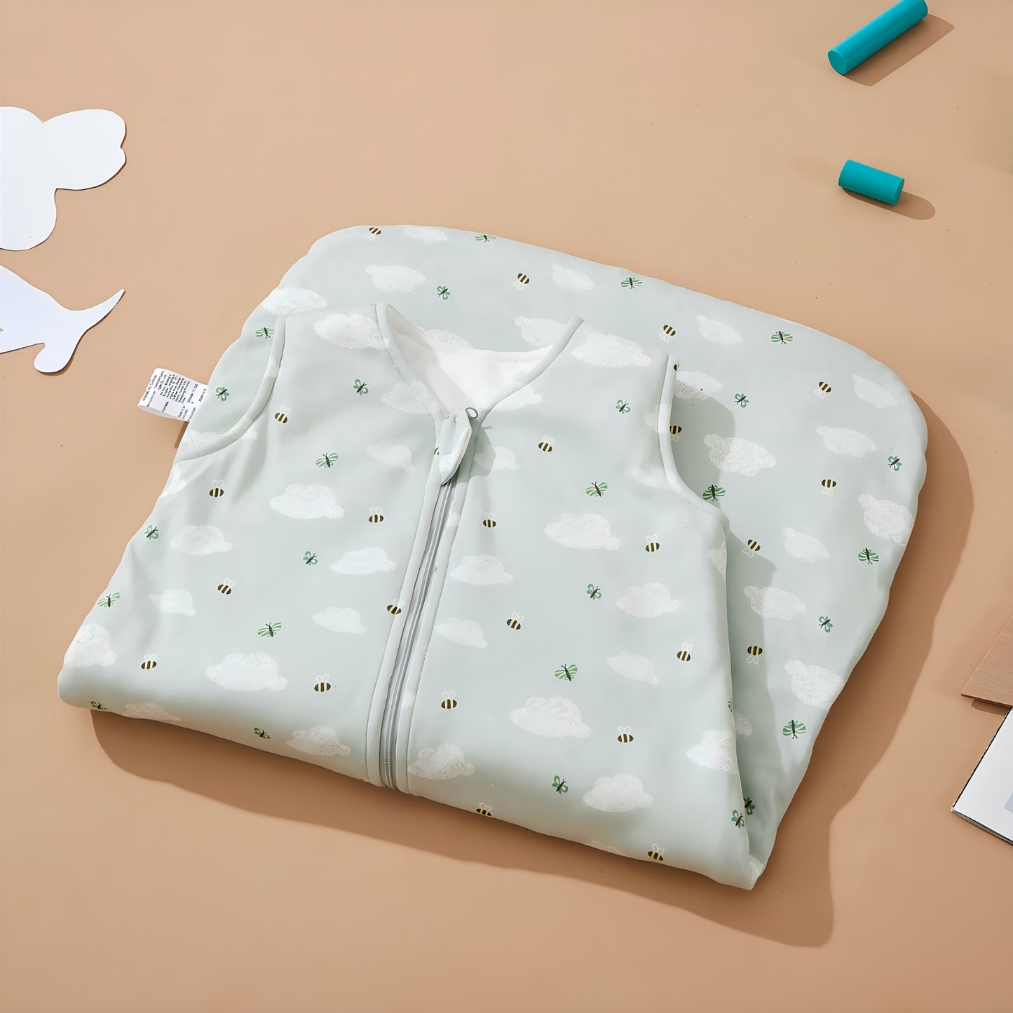 Warm Quilted Baby Sleep Sack, 2.5 TOG, with 2-Way Zipper, Winter And Spring Sleep Bag for Boys And Girls (0-24 Months)! Cute Animals Print for Infants And Toddlers Soft Comfortable, New Year Gifts (Green Bee)