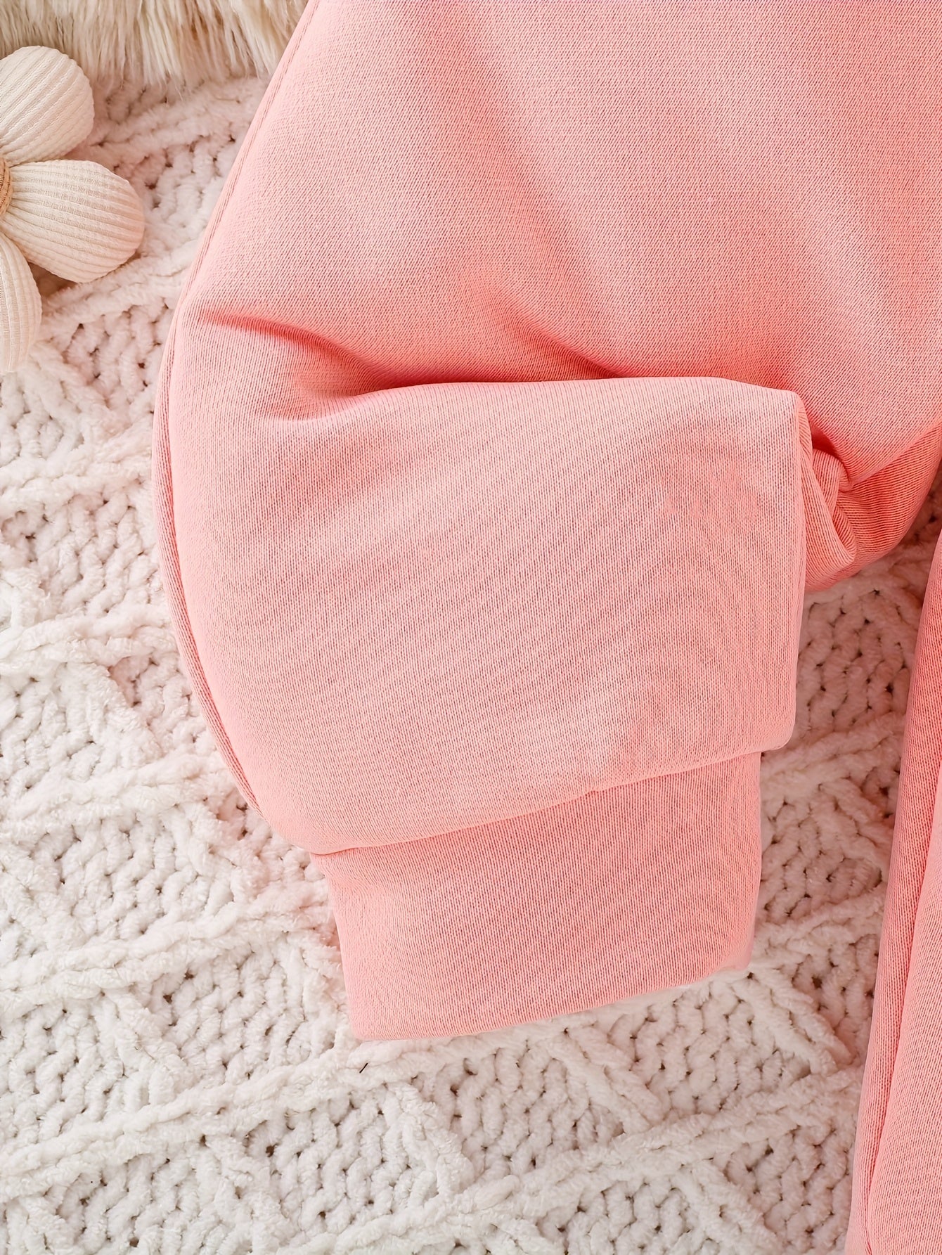 3pcs Layette Set for Youngsters - "Mama's Girl" Pink Hoodie, Cami Top & Jogger Pants with Drawstring Waist, Casual Knit Fabric Outfit for Fall/Winter, Casual Wear|Playful Design|Stretchy Materia, for Outdoor, Perfect for Outdoor