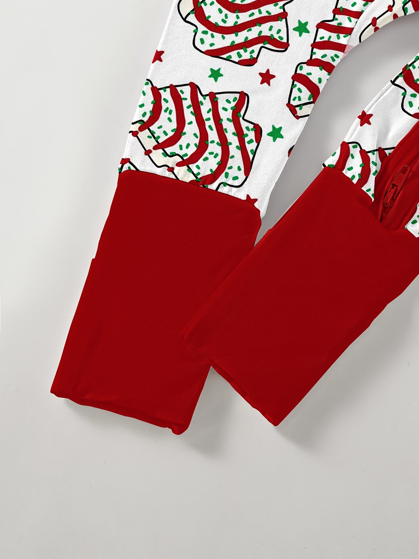 Bamboo Baby Romper with Mitten Cuffs Feet Cuff Newborn Boy Girl Zipper Sleep And Play with Anti Grips Bottom Feet Christmas Tree Cake