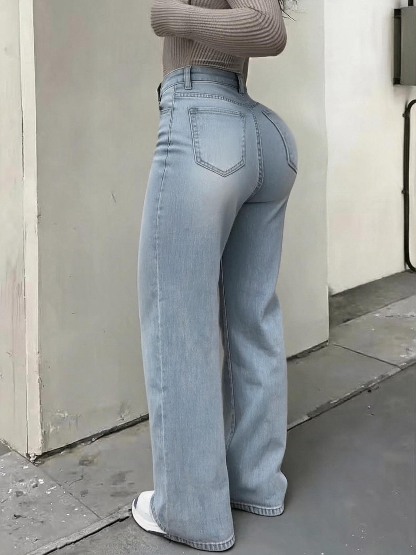 A Pair Of Plus-size Women'S Jeans, Flared Jeans, Slightly Stretchy, Lifts The Hips And Legs, Y2K Style, Fashionable, Casual And Elegant, Suitable For Various Occasions, Street Style, Evening Dates And Parties, Plus-size Jeans, Plus-size Denim.