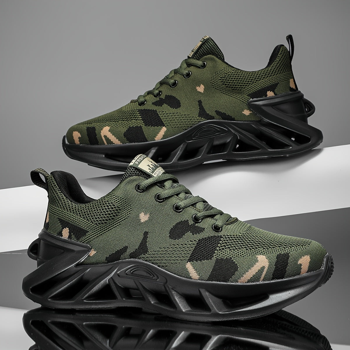 Camouflage Breathable Mesh Running Shoes, All-Season Low Top Lace-Up Sneakers with Rubber Sole And Fabric Insole for Casual Outdoor Sports