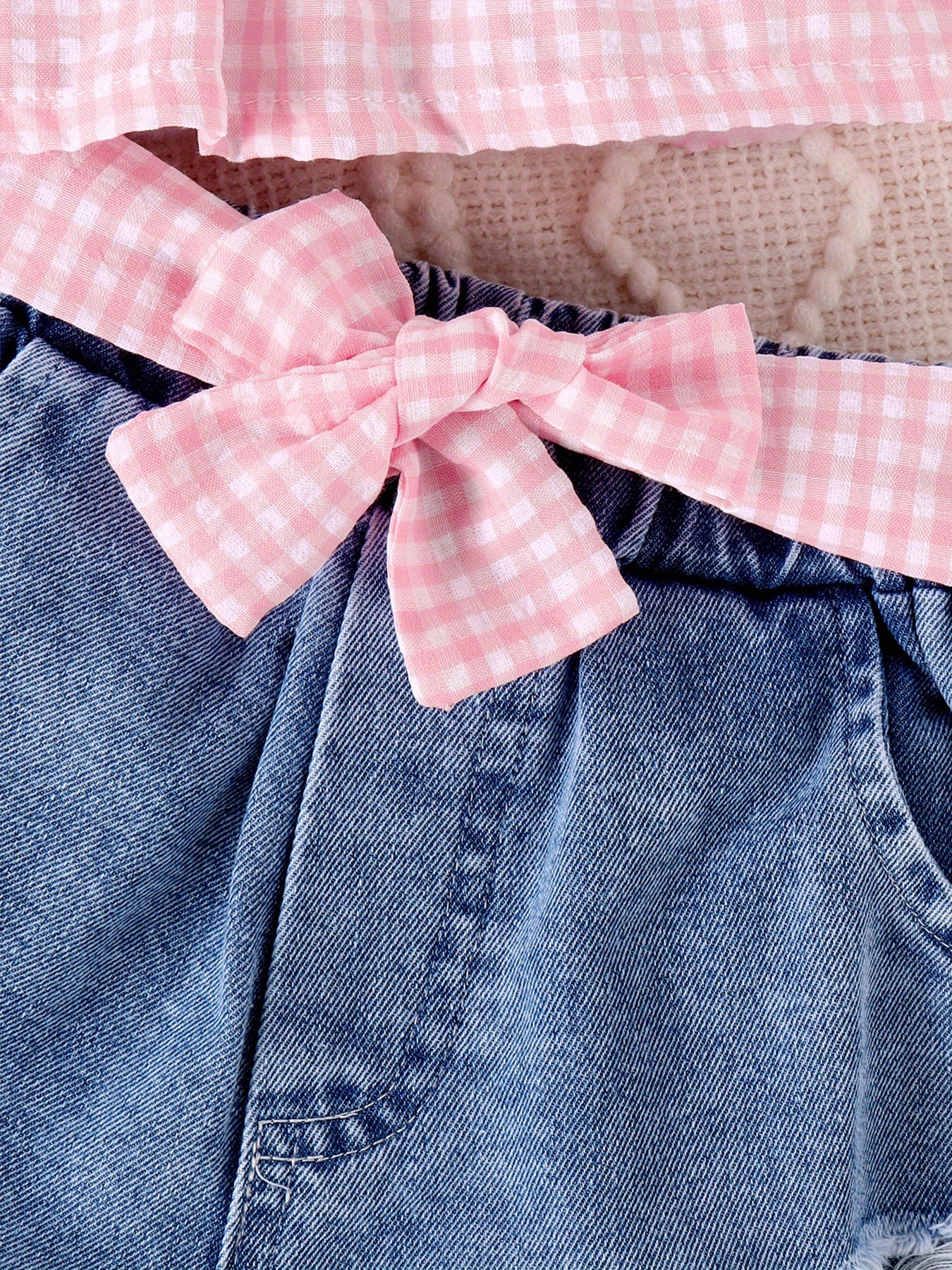 2pcs Toddler Girl Cute Outfits, Suspender Vest and Bow Decor Denim Shorts Set, Comfortable and Fashionable Girl Summer Clothes, Perfect for Outdoor