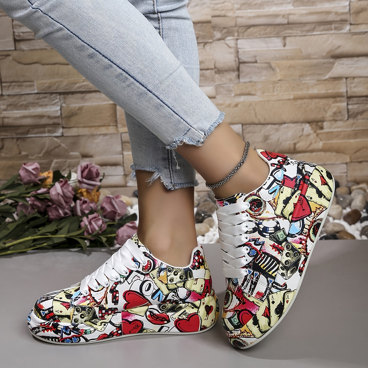 Women's Graffiti Print Sports Shoes, Fashion Lace Up Low Top Platform Sneakers, Casual Skate Shoes, Women Shoes