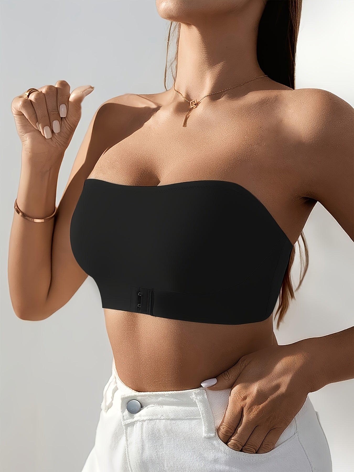 Set of Two Women'S Wireless Padded Strapless Bras - Comfortable Design in Black And White