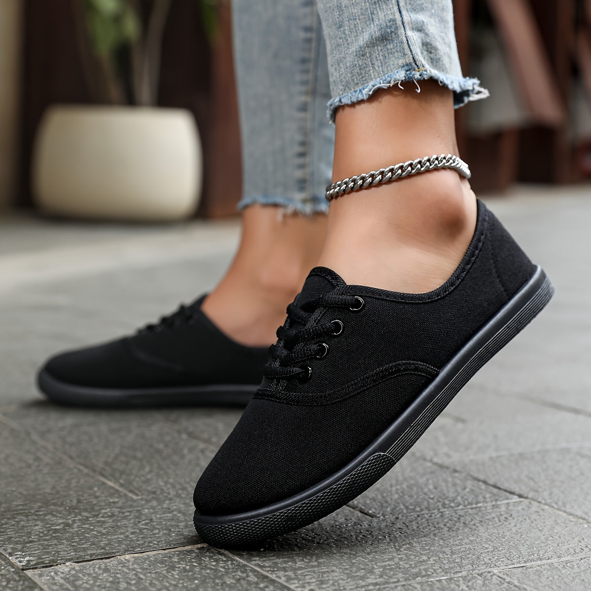 Breathable Casual Shoes Designed for Ladies' Comfortable Travel, Featuring a Lightweight Low-Top Shape with a Soft EVA Outsole for Stable Support, Stylish Style Makes Them Applicable to Many Occasions, Women Shoes