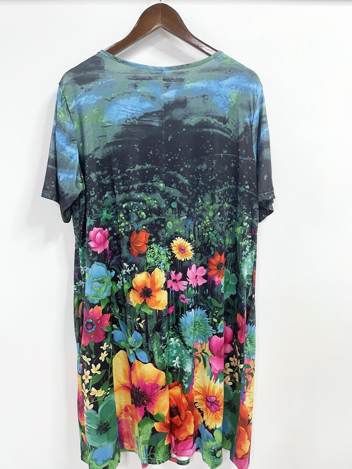 Women's Short Sleeve Round Neck Floral Print Dress - Summer Casual Style - For Women - Perfect for Parties & Casual Outings - Great Gift for Her