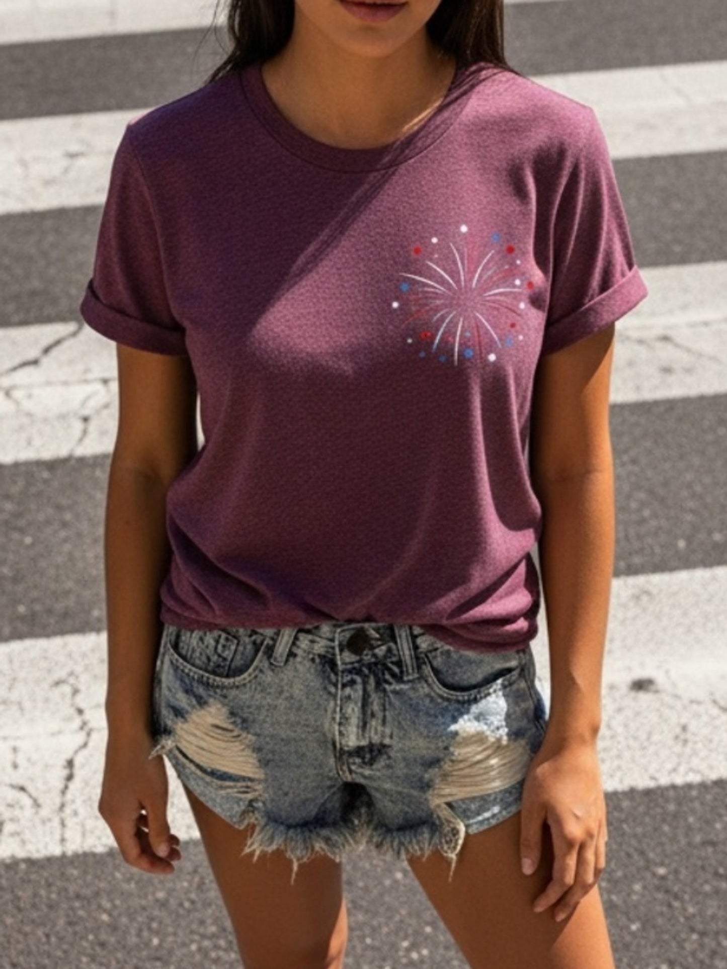 Patriotic Fireworks And Flag Print -blend T-shirt with Double-sided Design for 4th Of July Celebrations - Festive, Casual, And Stylish Graphic Tee for Women | Trendy Independence Day Apparel | -blend T-shirt with Double-sided Print