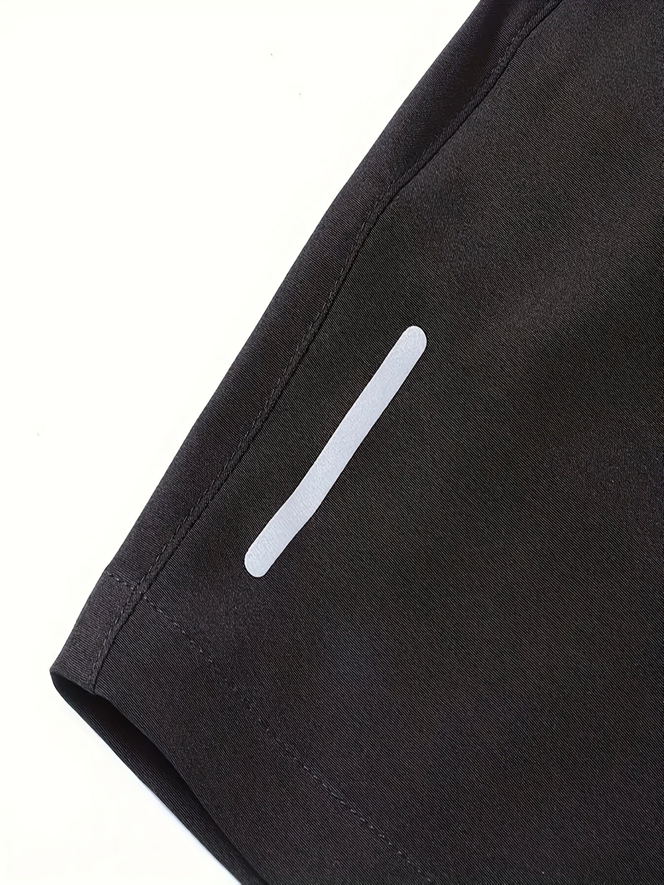 4pcs Men's Summer Sports Shorts, Made of Quick-drying, Lightweight and Breathable Fabric, with Reinforced Zipper Pockets and Drawstrings at the Waist. They Are Light, Comfortable, Casual and Loose, Suitable for Running, Fitness, Cycling, Basketbal