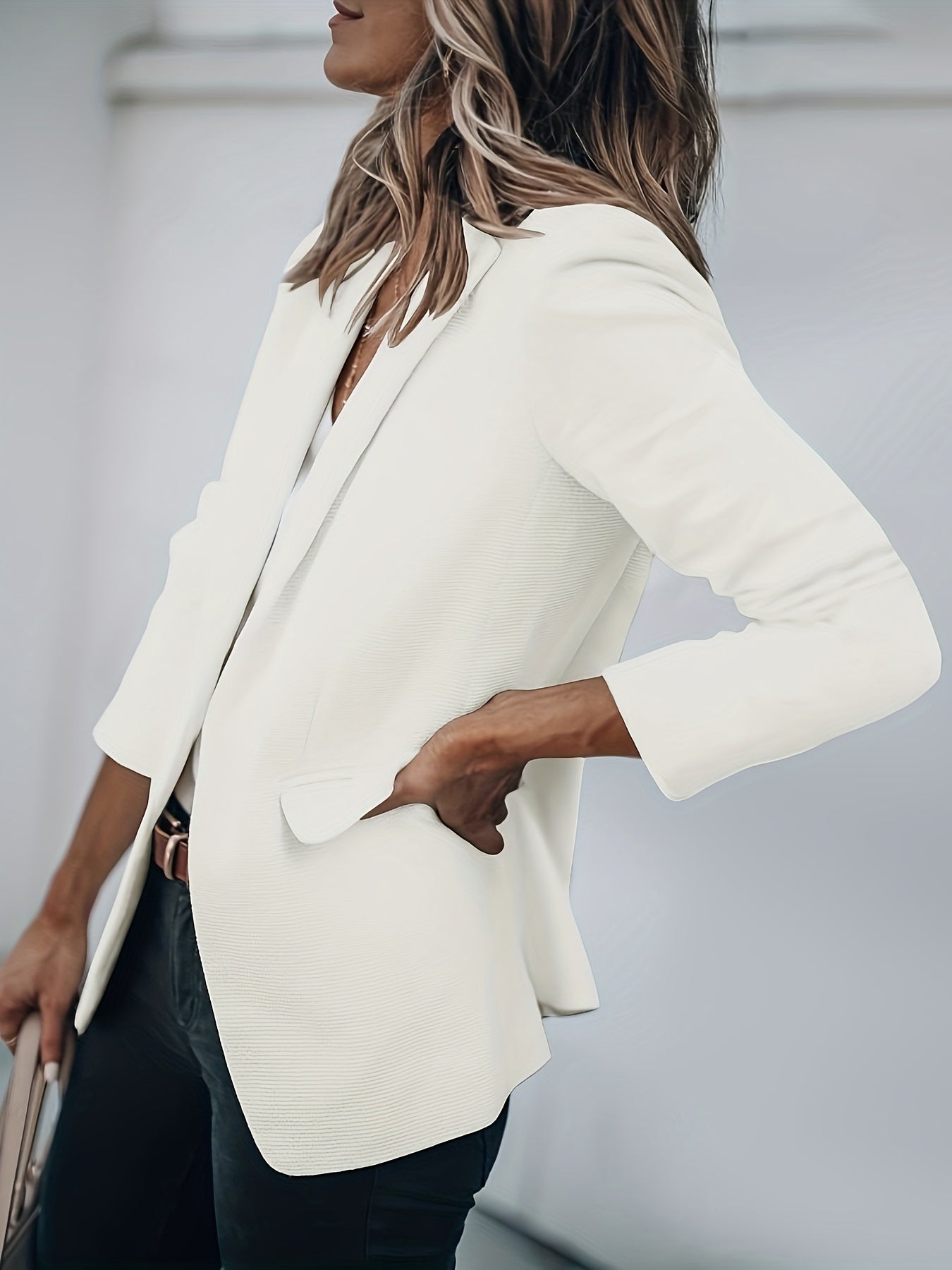 Ladies' Relaxed Blazers with an Open Front And Long Sleeves, Suitable for Work Or Office Wear