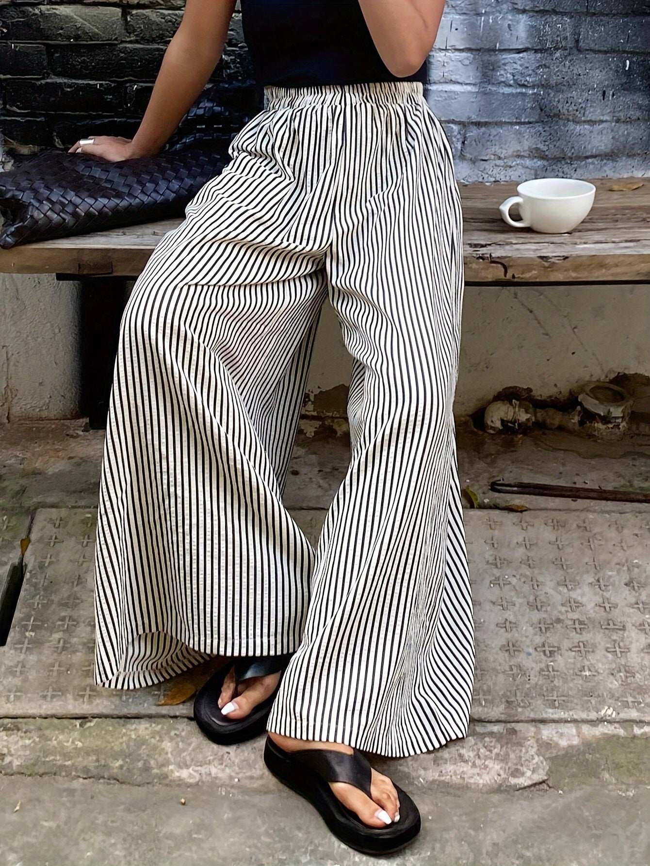 Casual Women'S Striped Wide-Leg Trousers Made Of, Featuring an Elastic Waistband, Machine Washable Fabric, Vertical Stripes, And Suitable for Comfortable Wear Throughout The Year