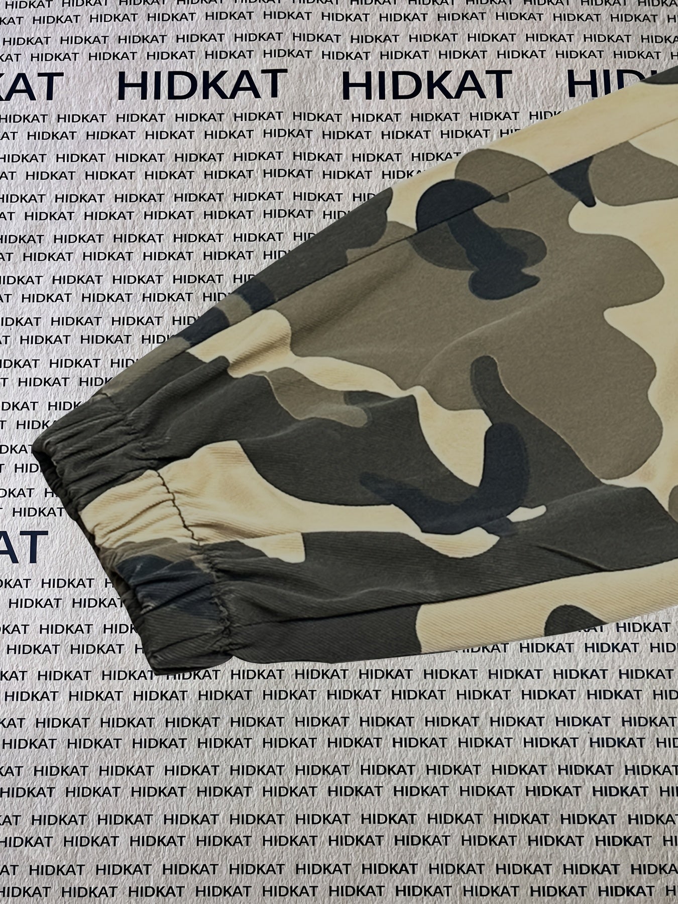 Women's Camo Cargo Pants Summer Lightweight Breathable Outdoor Casual Long Pants with Adjustable Elastic Waistband