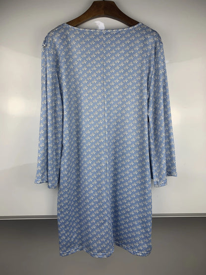 Plus Size - Plus Size - Ladies' 3/4 Sleeve Patterned Blouse - Stylish V-Neck Design, Opaque Material, Washable in Machine, Ideal for Everyday Use