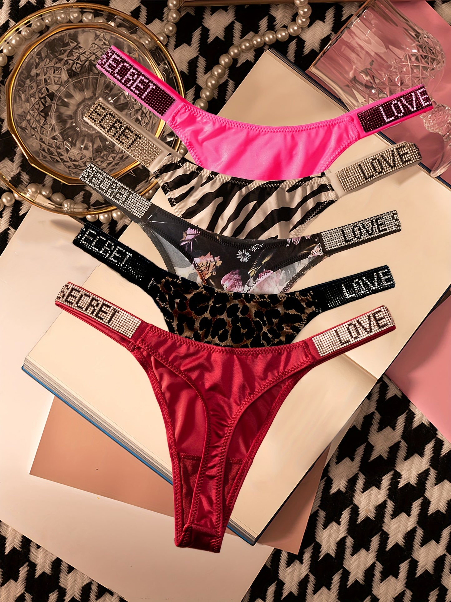 5pcs of Alluring Thongs for Women, Adorned with Rhinestones, Featuring a Low-Rise Design. These Soft And Breathable Panties Offer Comfort And Good Elasticity, Making Them Ideal for Everyday Wear, Sports