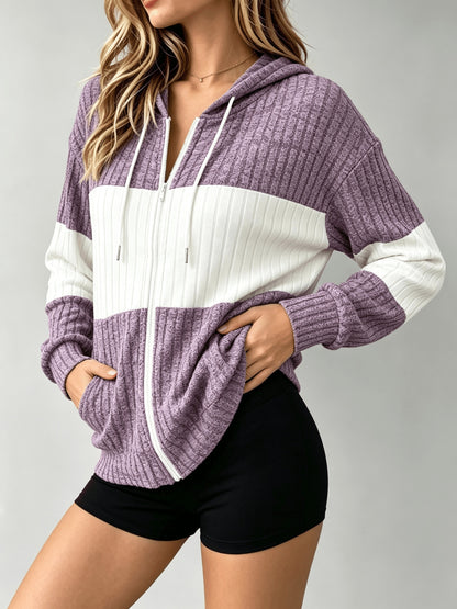 A Hooded Cardigan with Color Blocks Is Essential for And Office Employees When They Are Out And about Or Visiting Cafes in Their Everyday Lives. It Is Lightweight, Flexible, And Can Be Washed in a Machine, Making It a Vital Piece for Spring, Fall
