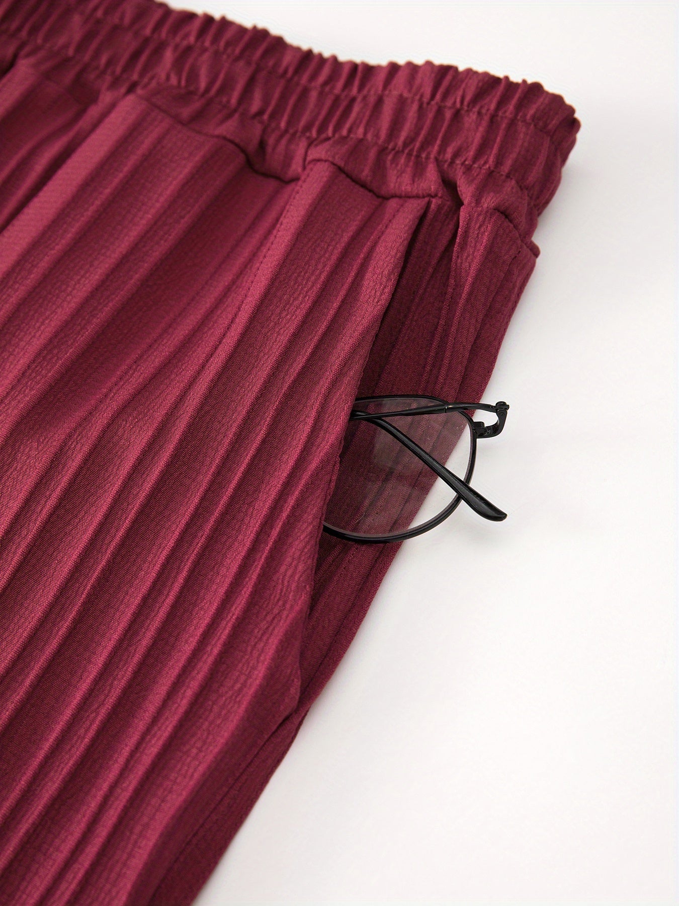 Contemporary Minimalist Black Collection - an Essential for The Style-Aware Gentleman