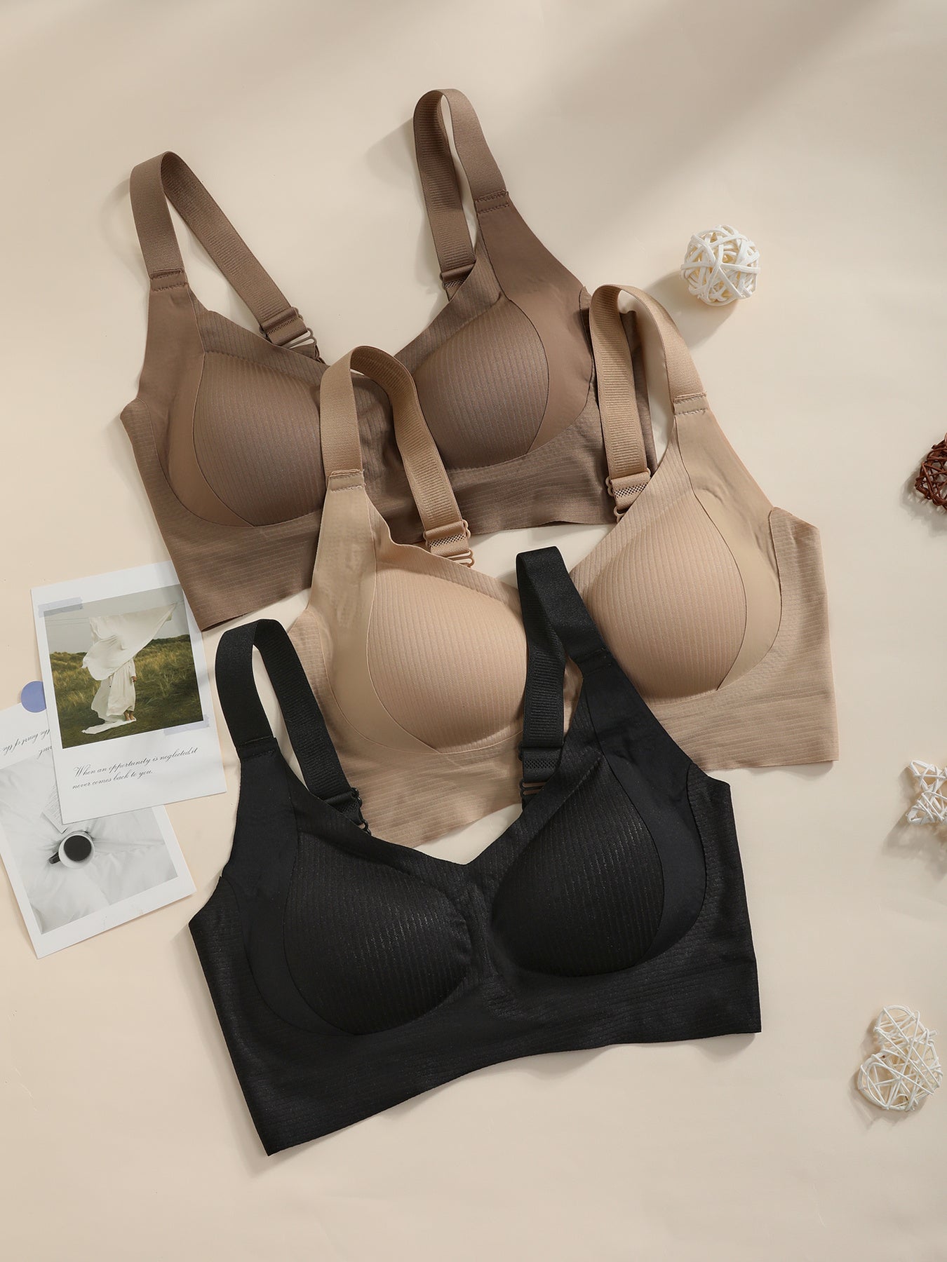 3-Pack Women'S Seamless Full-Cup Bras-Wide Band Design with Soft Wire-Free Support, White/Coffee/Gray-Blue, Everyday Elegance & Versatile Underwear | Non-Removable Padded Full-Cup Push-Up Bras | Smooth Texture & Seamless Craftsmanship | Full-Cup Bra