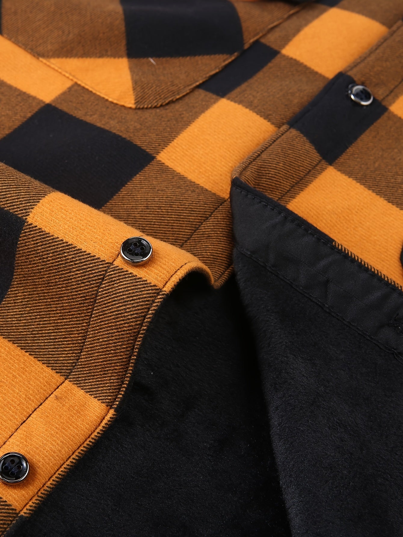Men'S Plaid Hooded Shacket with Fleece Lining for The Fall And Winter Months | Comfortable Long-Sleeve Shirt Jacket Featuring Front Pockets | Ideal for Street Style And Outdoor Commuting | Fashionable Thick Lining for Cold Weather