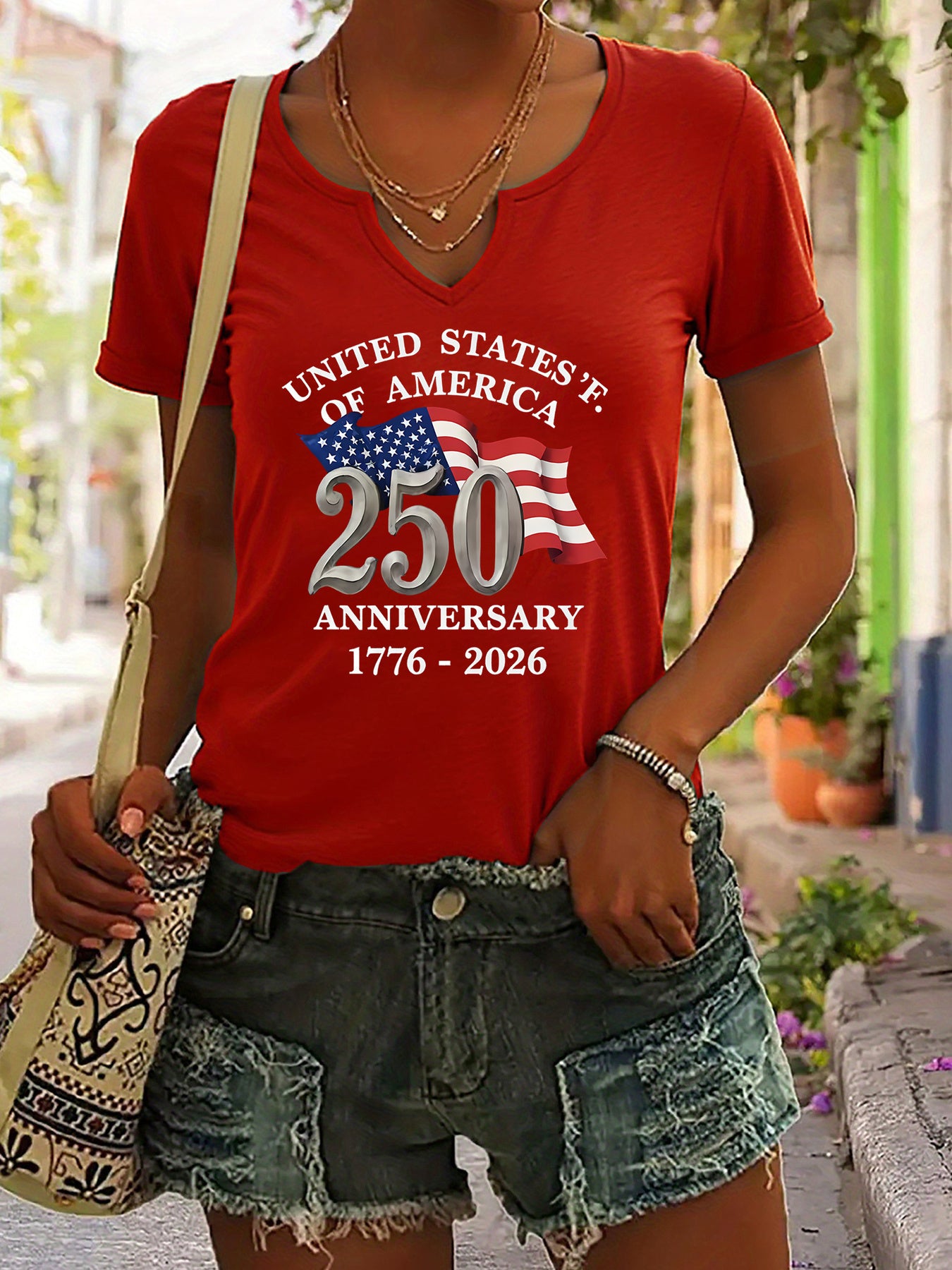 American Glory Print V-Neck Roll-Sleeve T-Shirt, Flag And Anniversary Text, Low-Key Patriotic, Women'S Basic Style, Comfortable And Versatile for Daily Commute And Commemorative Wear