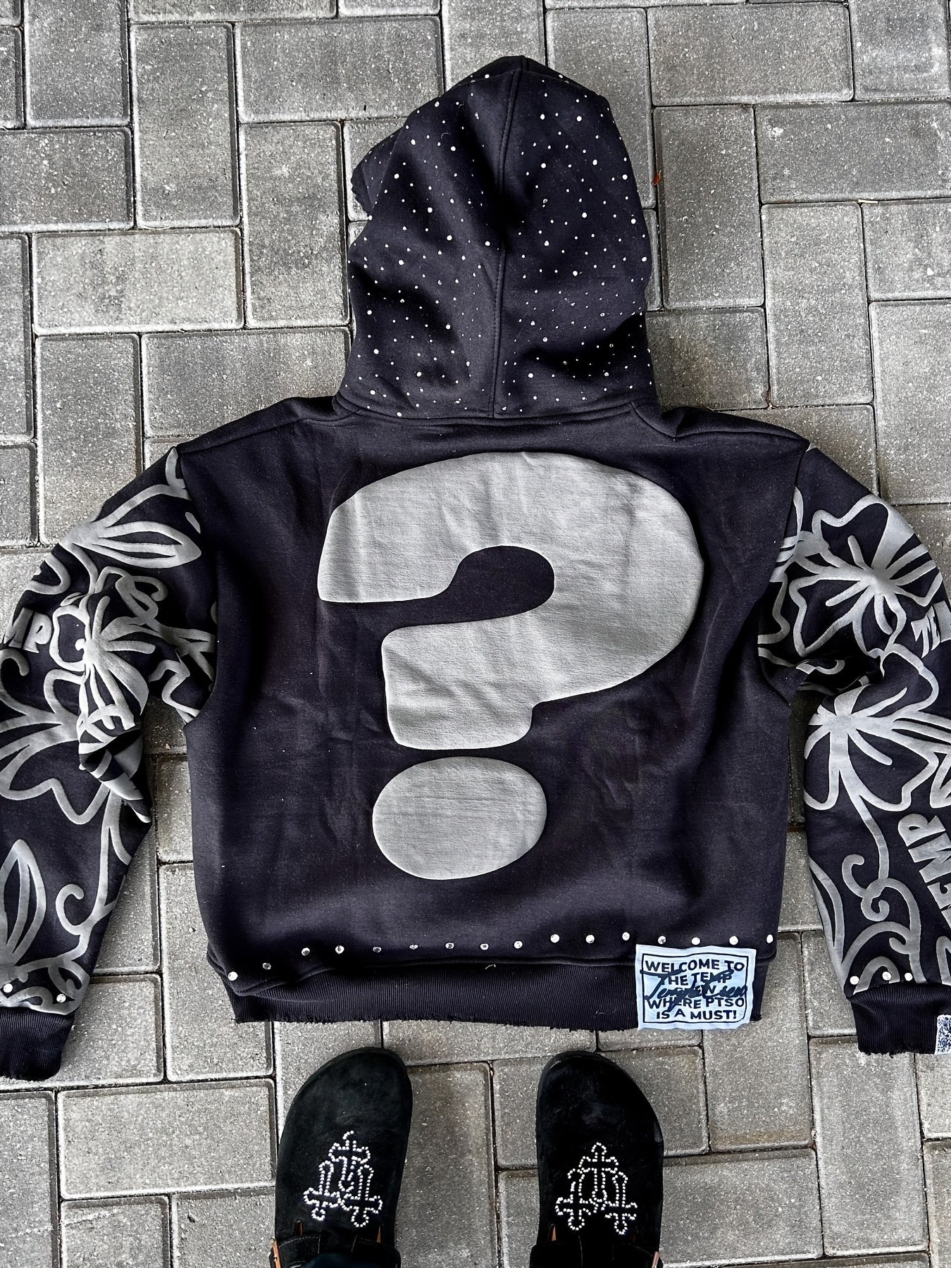 Couple Matching Y2K Letter Print Destroyed Hoodie | Unisex Oversized Zip Up Or Pullover Sweatshirt | Harajuku Hip Hop Streetwear Hoodie for Men And Women | Trendy Casual Autumn Winter Fashion Outerwear | Loose Fit Graphic Jacket Top