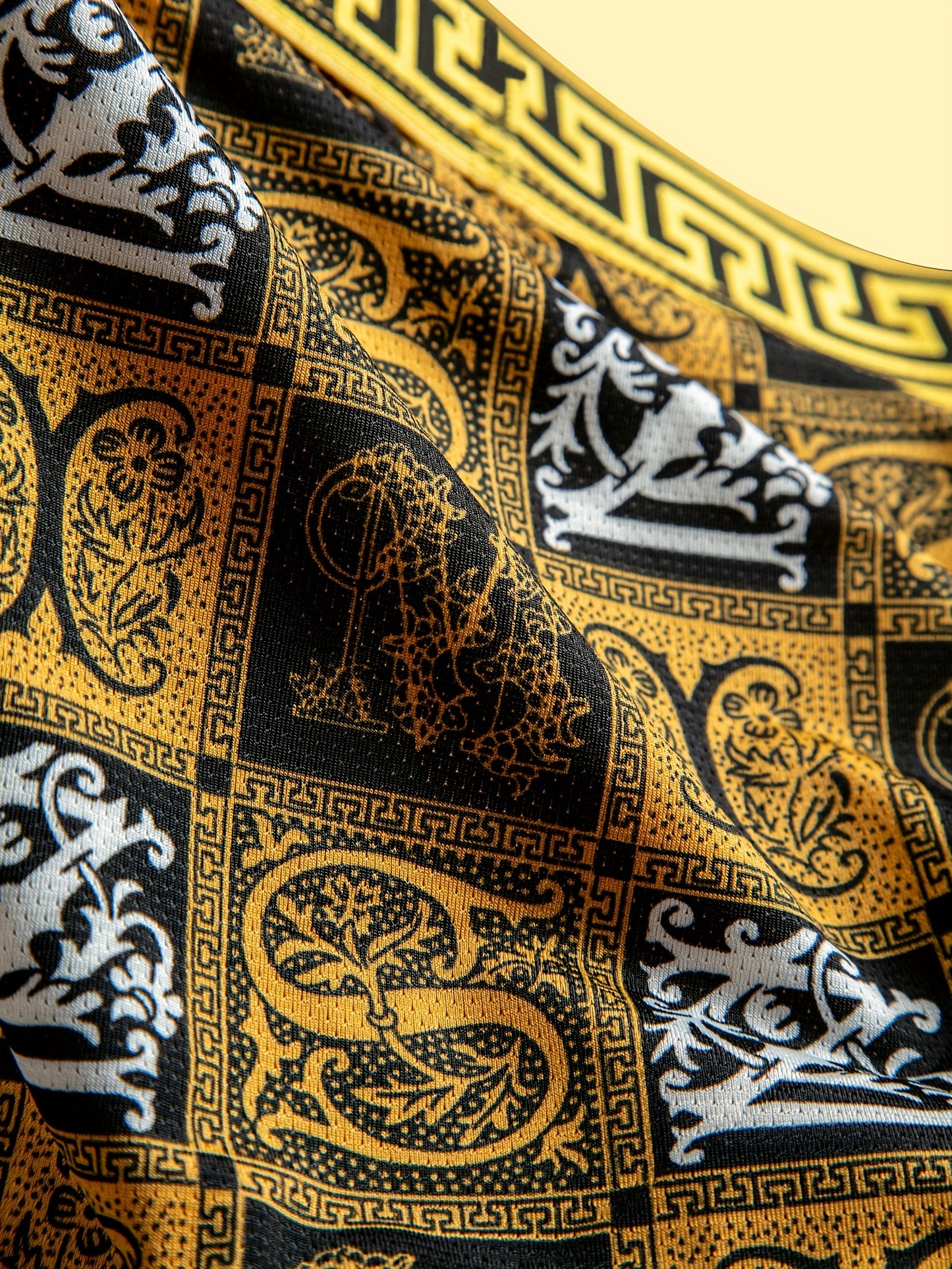 Set of Five High-Quality Men'S Flat Corner Underwear, Featuring Elastic Material, Perfect for Everyday Casual Wear with a Stylish Black And Golden Print