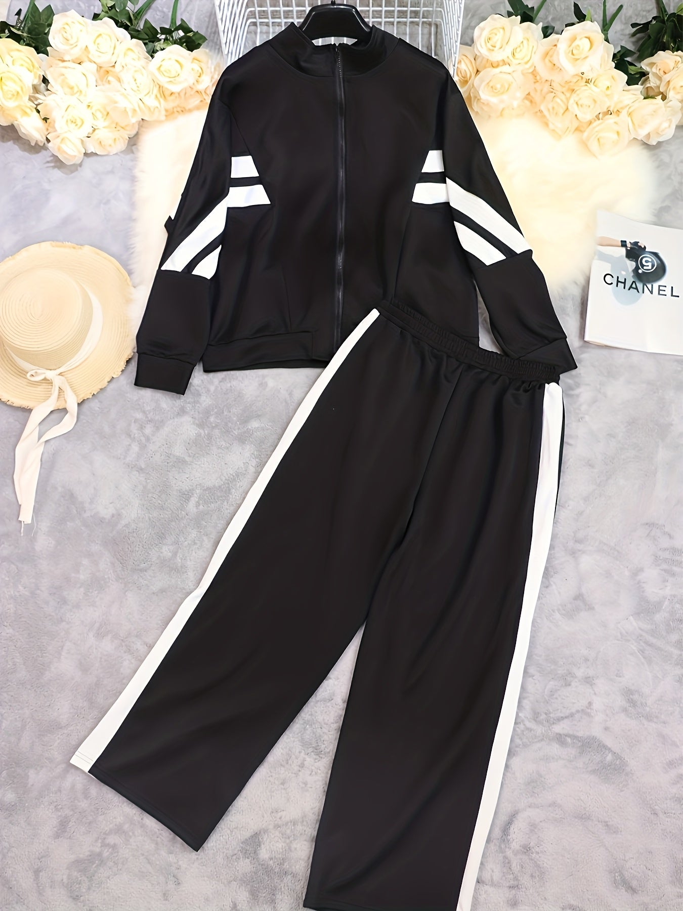 [Women's Striped Full Zip Tracksuit] - Regular Size Long Sleeve Jacket & Wide Pants, Front Zip Design, Slim Fit, Suitable for,, Casual All-Season Wear - Non-Stretch Fabric, Easy to Stack - Spring & Summer Swear