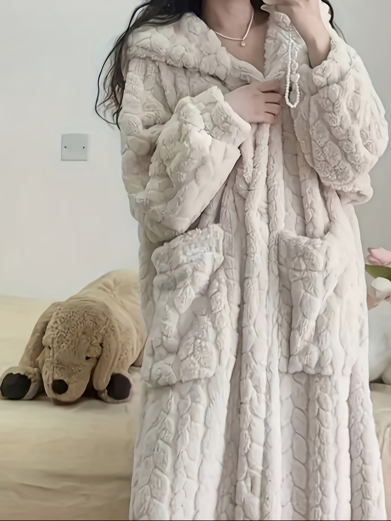 New Autumn And Winter Women's Hooded Coral Pajamas, Thickened And Flannel Home Sleep Dress, Bathrobe, Long Cute Sweet Home Wear Lazy Women's Robe, Can Be Worn Outside As Home Wear, Thickened Long Hooded Winter Robe for Women