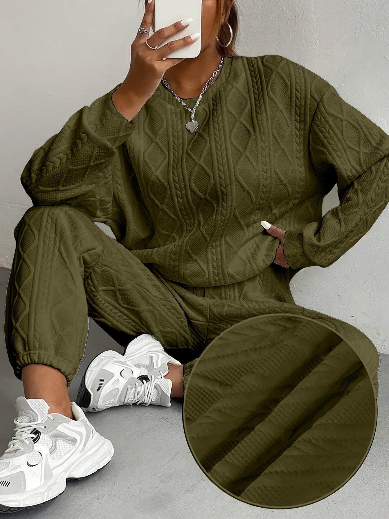 Women's Casual Pullover Two-piece Set, Suitable for Spring And Autumn, Consisting Of A Textured Long-sleeved Top And Jogging Pants