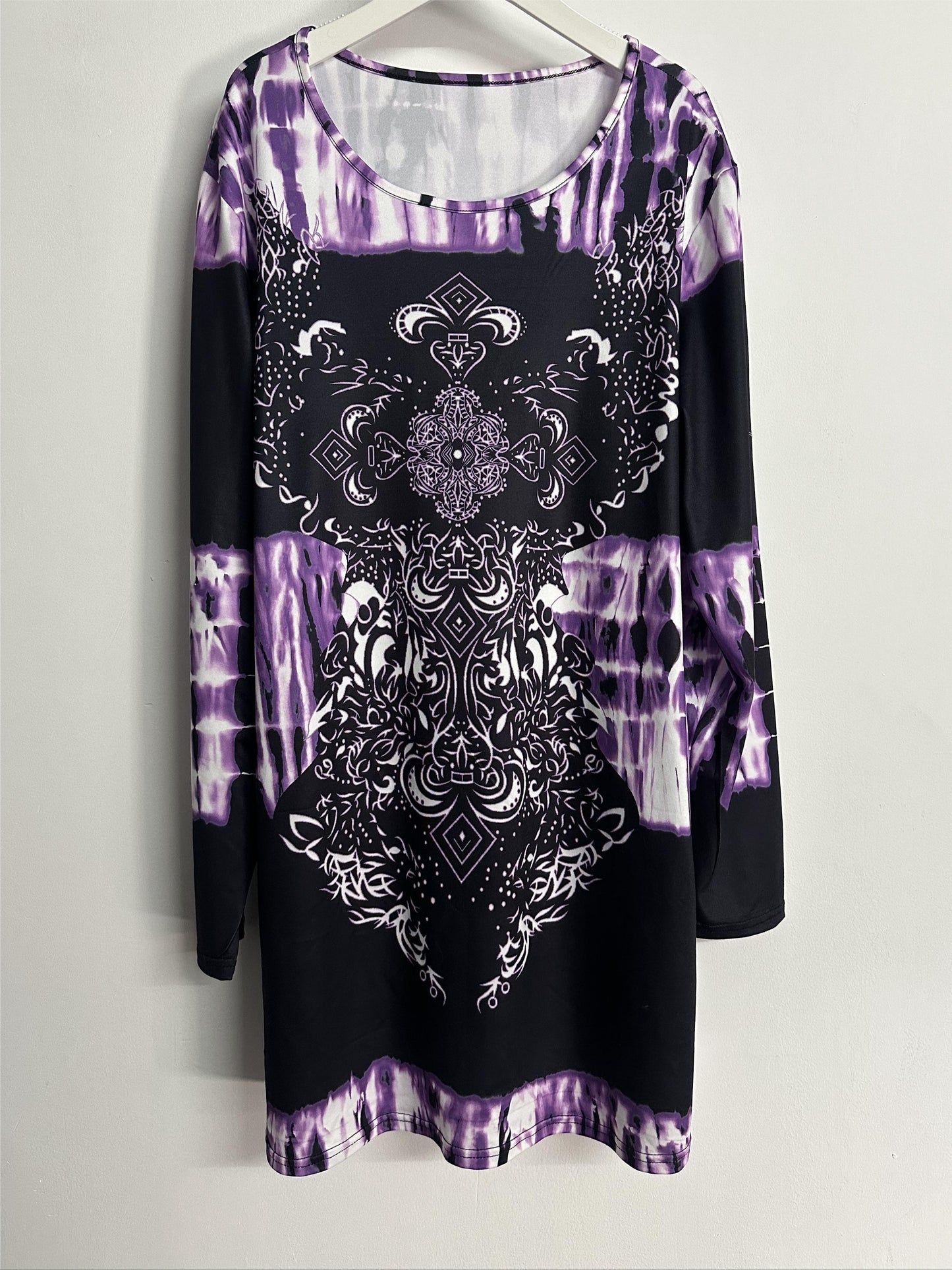 Plus Size, Plus Size Boho Top, Women's Plus Tie Dye Arabesque Print Long Sleeve Round Neck Slight Stretch Tunic Top