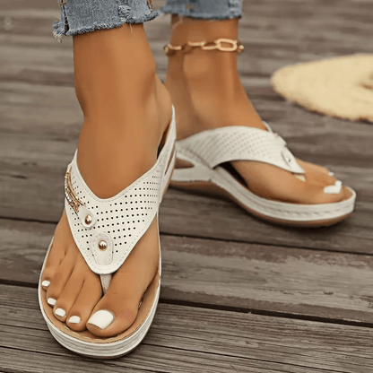 [Clip Toe Thong Sandals] 2026 New Women's Clip Toe Thong Sandals - Thick Elevated Sole, Fashionable Non-Slip Beach Shoes, Lightweight And Versatile for Casual Vacation, Comfortable Soft Sole, Plus Sizes Sandals, Women Shoes