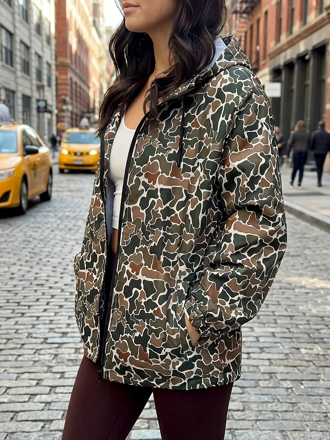 Camo Hooded Jacket Women's, Streetwear Windbreaker, Casual Fall Outerwear, Fashion Hoodie for Daily Wear
