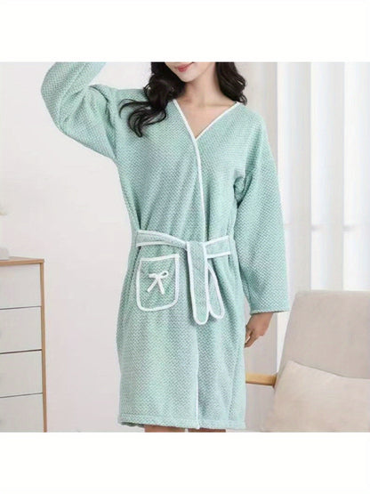 1 Women's super soft absorbent long-sleeved bathrobe - quick-drying, cartoon pineapple plaid design with straps, perfect for home comfort