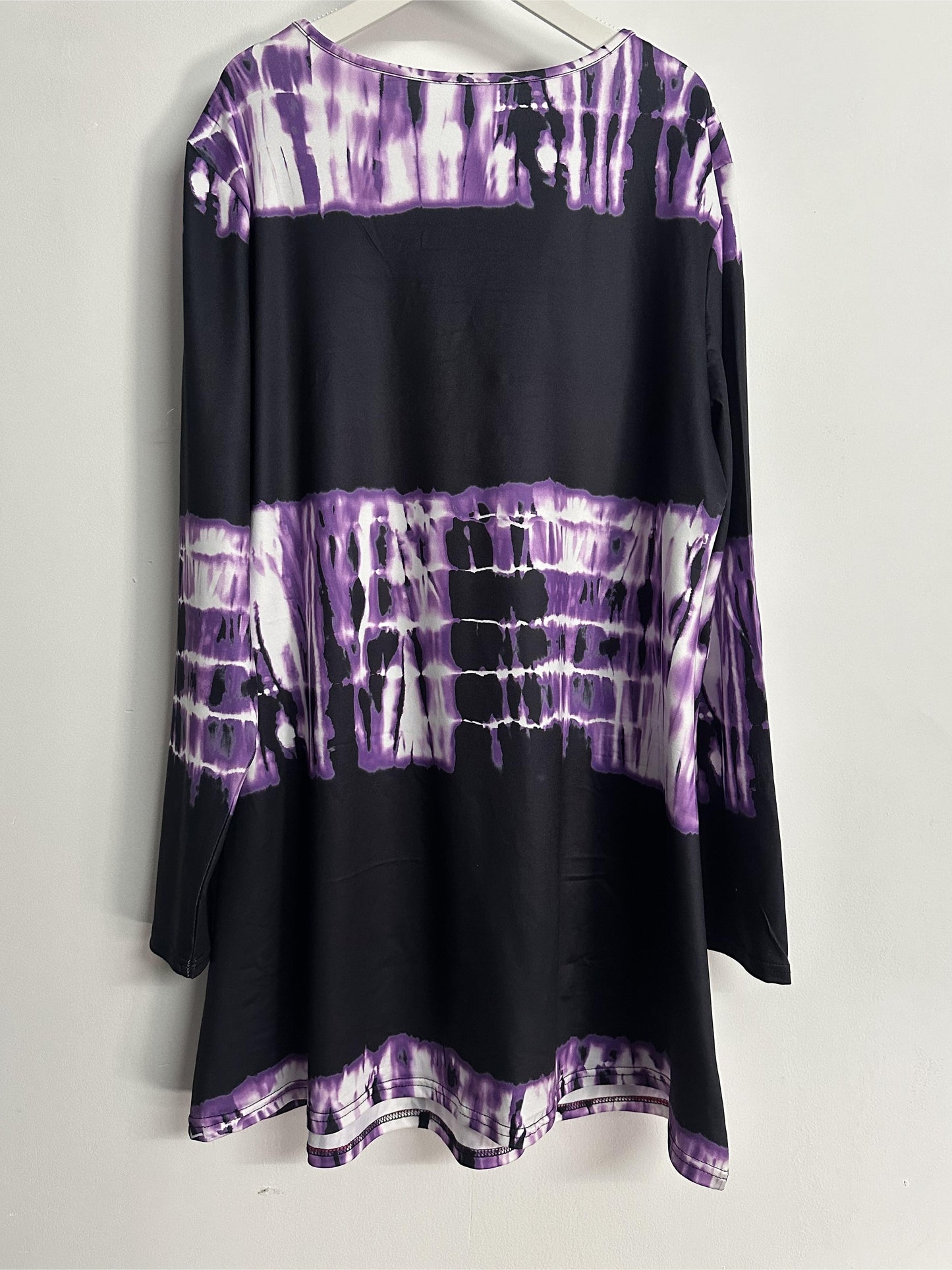 Plus Size, Plus Size Boho Top, Women's Plus Tie Dye Arabesque Print Long Sleeve Round Neck Slight Stretch Tunic Top