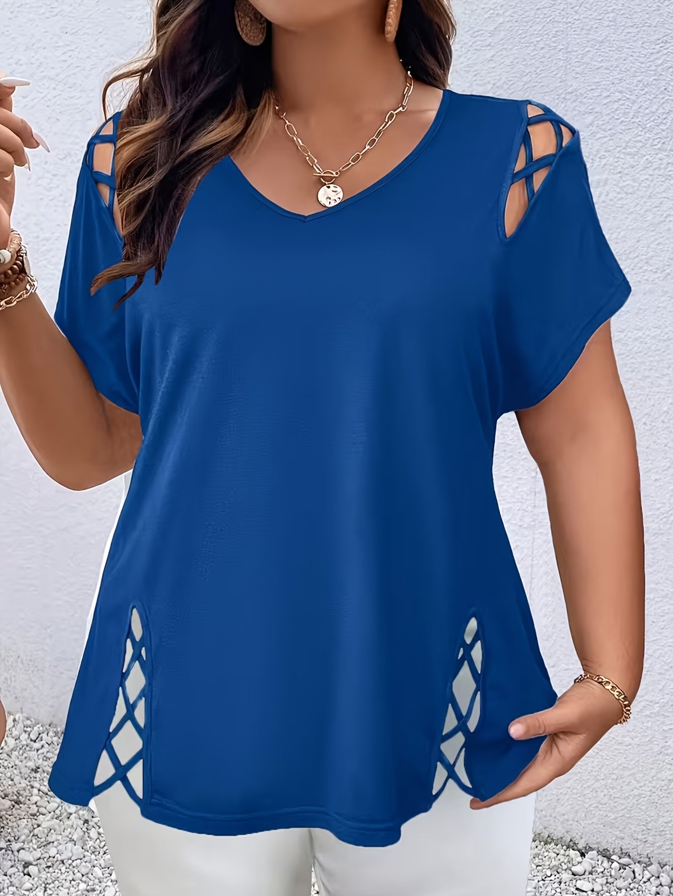 Plus Size Women'S Loose-Fitting Short-Sleeve V-Neck Tee - Stylish V-Neck Style Featuring Open Cross Elements. Perfect for Both Casual And Formal Settings During Spring And Summer, Making It Great for Everyday Wear And Special Events