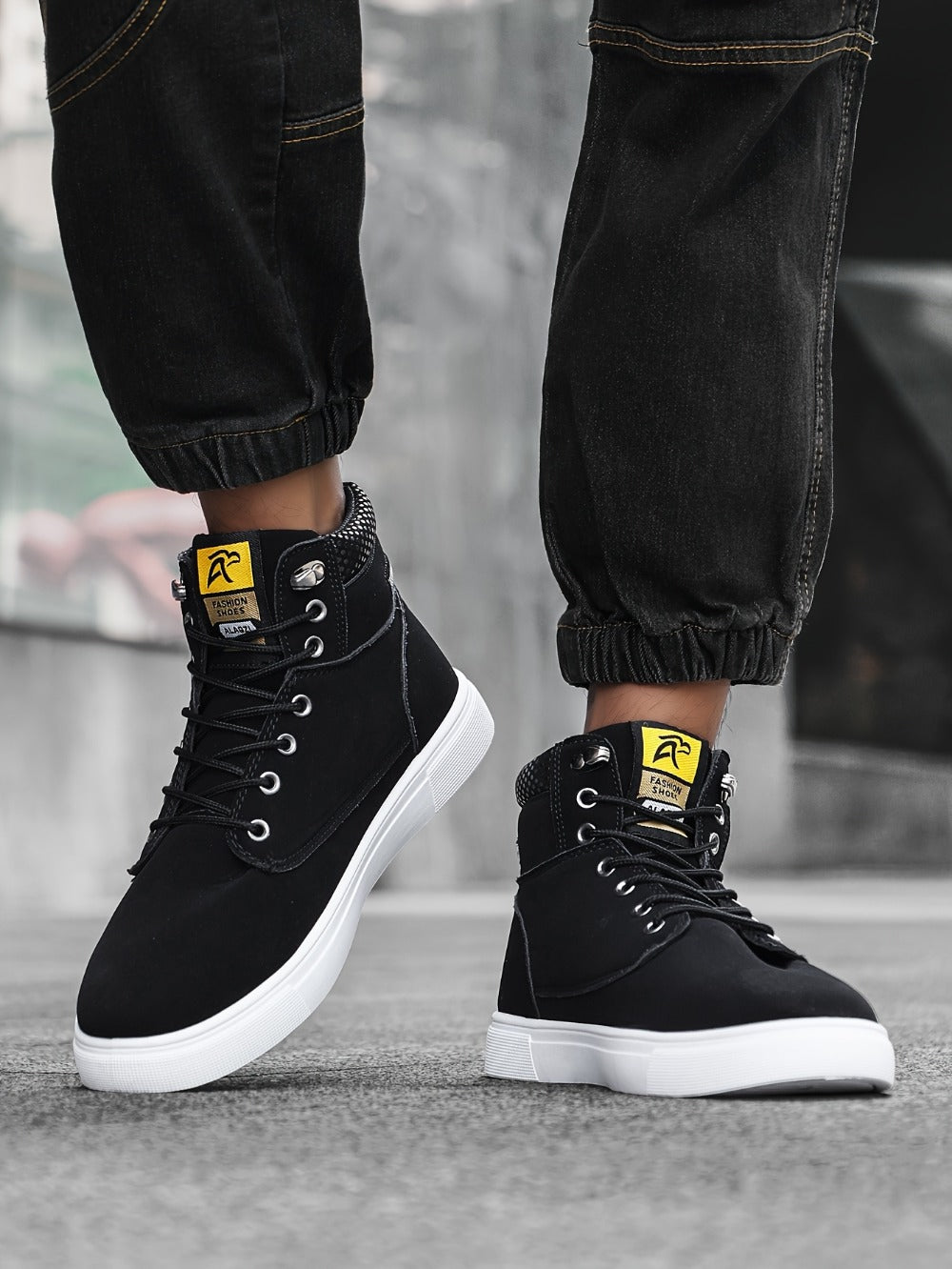 Men's Boots - Lace-Up for Everyday Wear 675685