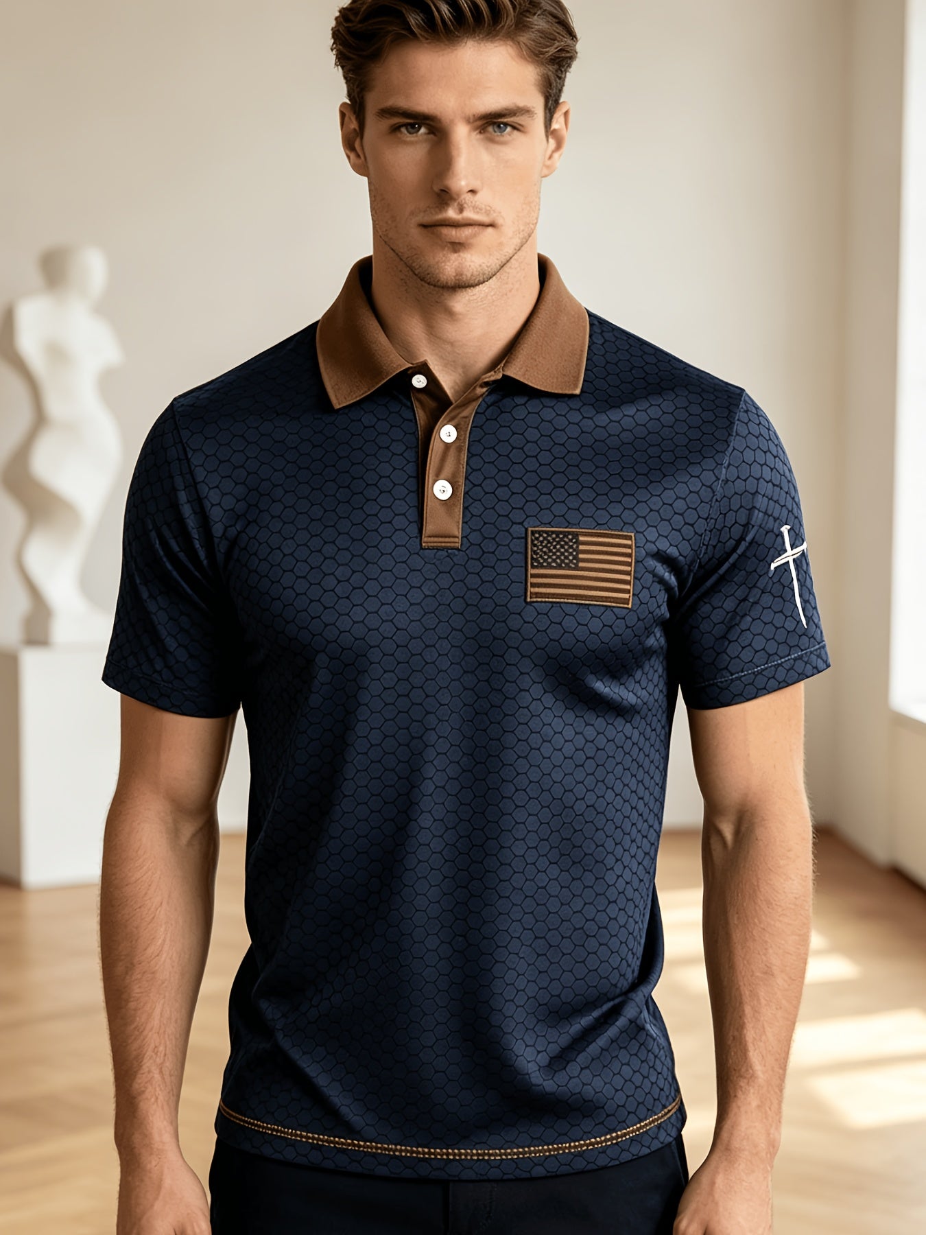 American Flag Gradient Cross Print Polo Shirt for Men's Casual Lapel Short Sleeved Patriotic Themed Commuting Top, American Flag Armband Contrasting Striped Short Sleeved Casual Business Lapel Top