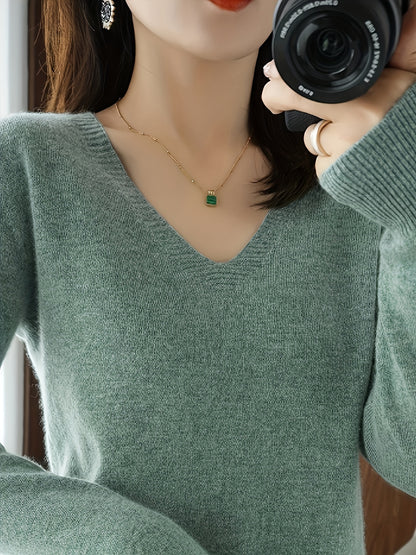 New Women's Solid Color V-Neck Knitted Base Sweater Pullover, Comfortable And Slimming Sweater For Autumn And Winter, Thin And Stylish Inner Layer, Suitable For Daily Wear