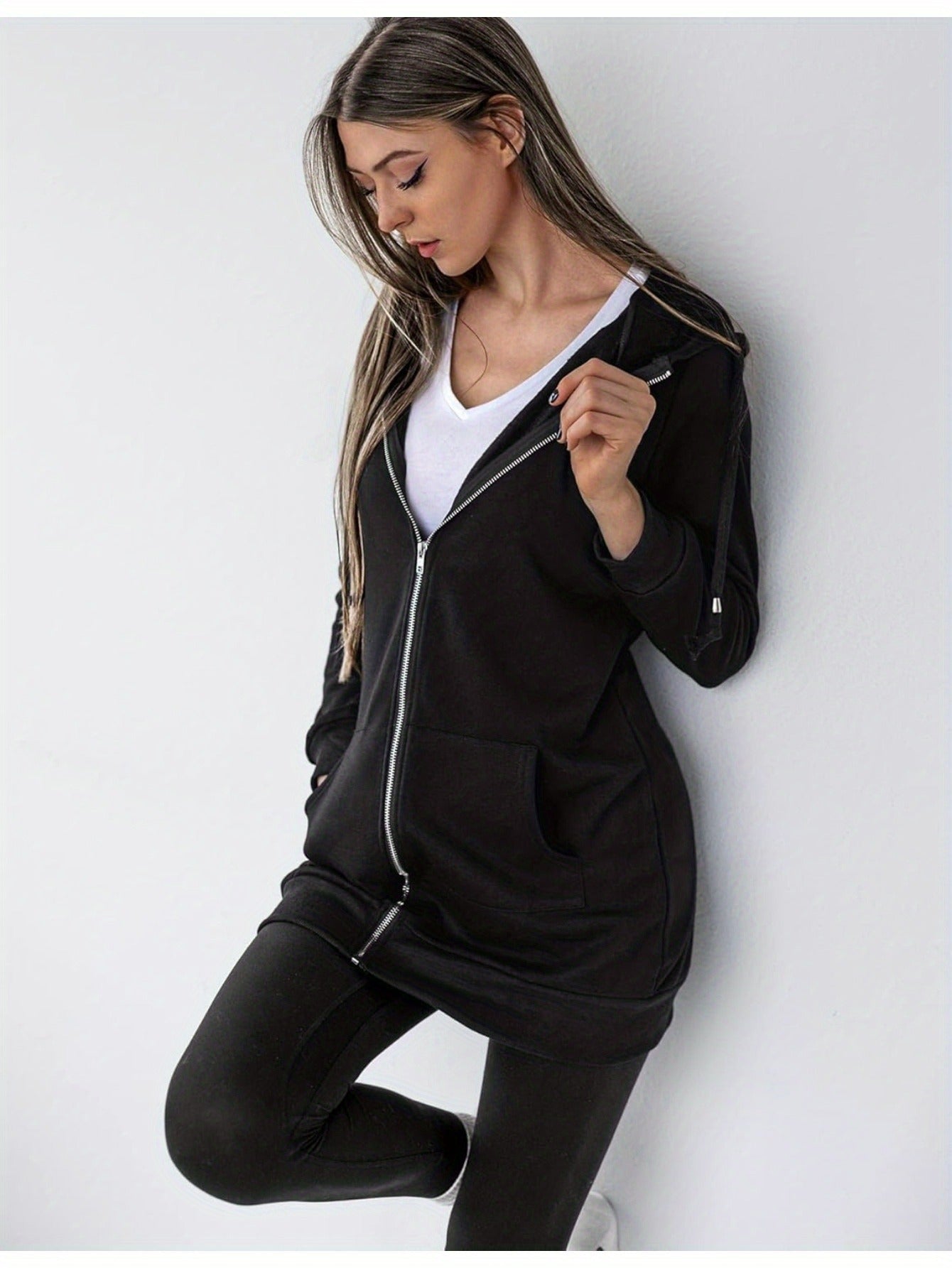 Zip Up Hoodies for Women Long Sleeve Oversized Sweatshirts Casual Lightweight Fleece Jackets with Pockets