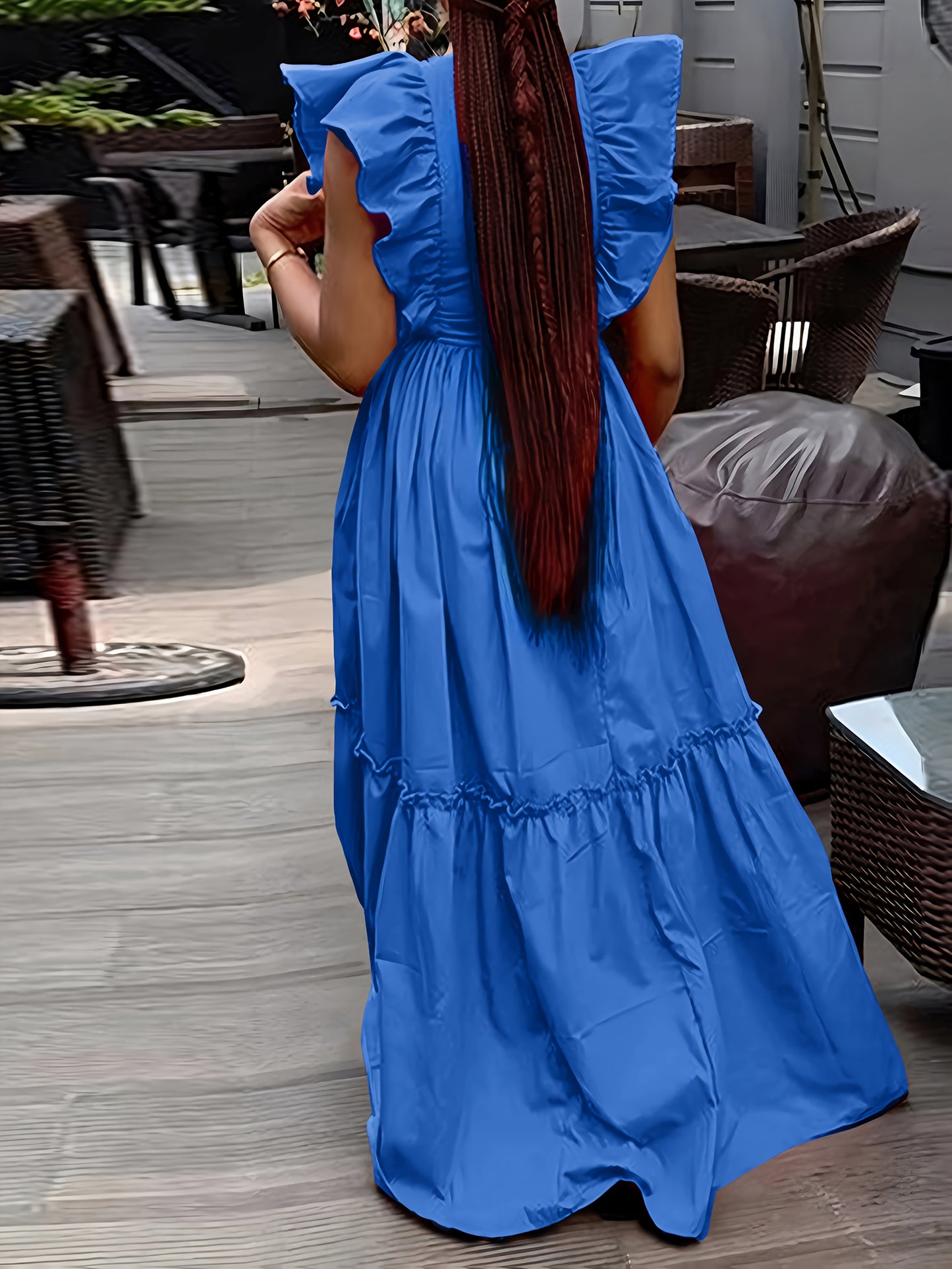 Fashionable Round Neck Waist-Hugging Dress