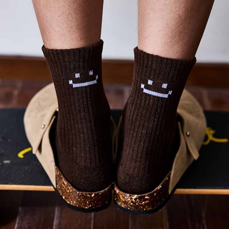 6 Pairs Hot Selling Stylish Fall Winter Men'S Joyful Face Print Thick Warm Mid-tube Crew Socks