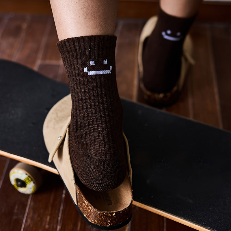 6 Pairs Hot Selling Stylish Fall Winter Men'S Joyful Face Print Thick Warm Mid-tube Crew Socks