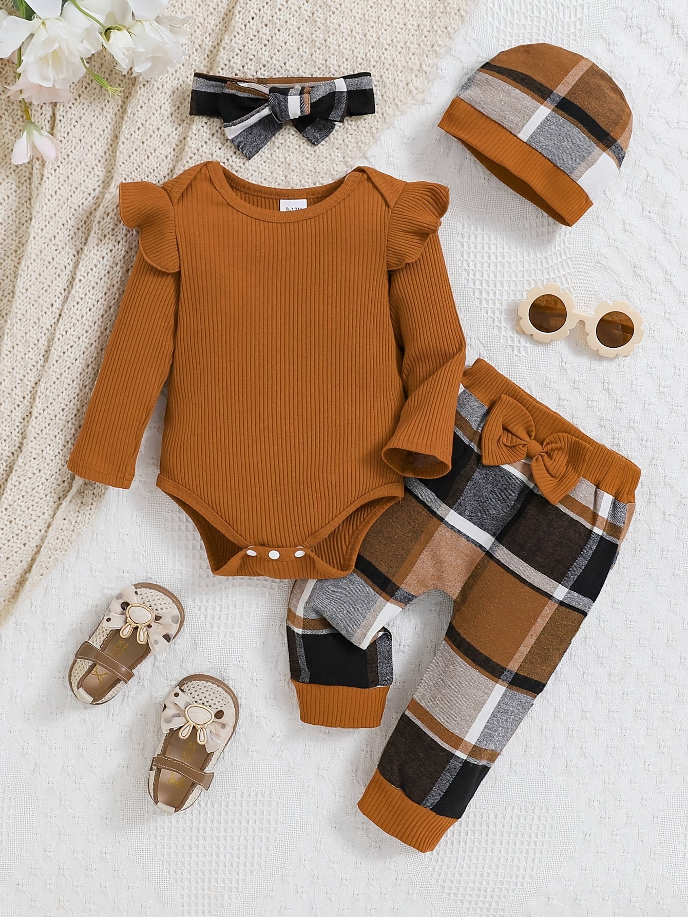2pcs Baby Girl Autumn And Winter Long-Sleeved Pink Romper with Plaid Pants And Hat Set, for Outdoor, Perfect for Outdoor