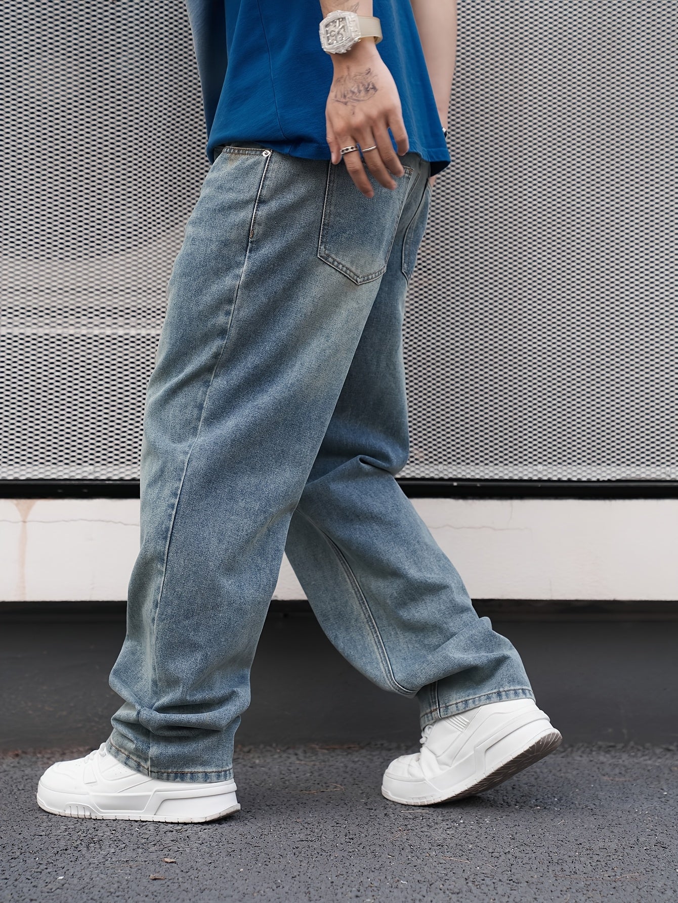 Men's Classic Straight-Leg Jeans - Non-Stretch Washed Denim Pants, Machine Washable Everyday Jeans for Casual & Formal Outfits - Adult Men's Wardrobe Staple Pants, Versatile Clothing, Relaxed Fit, Durable Fabric, Modern Gentleman